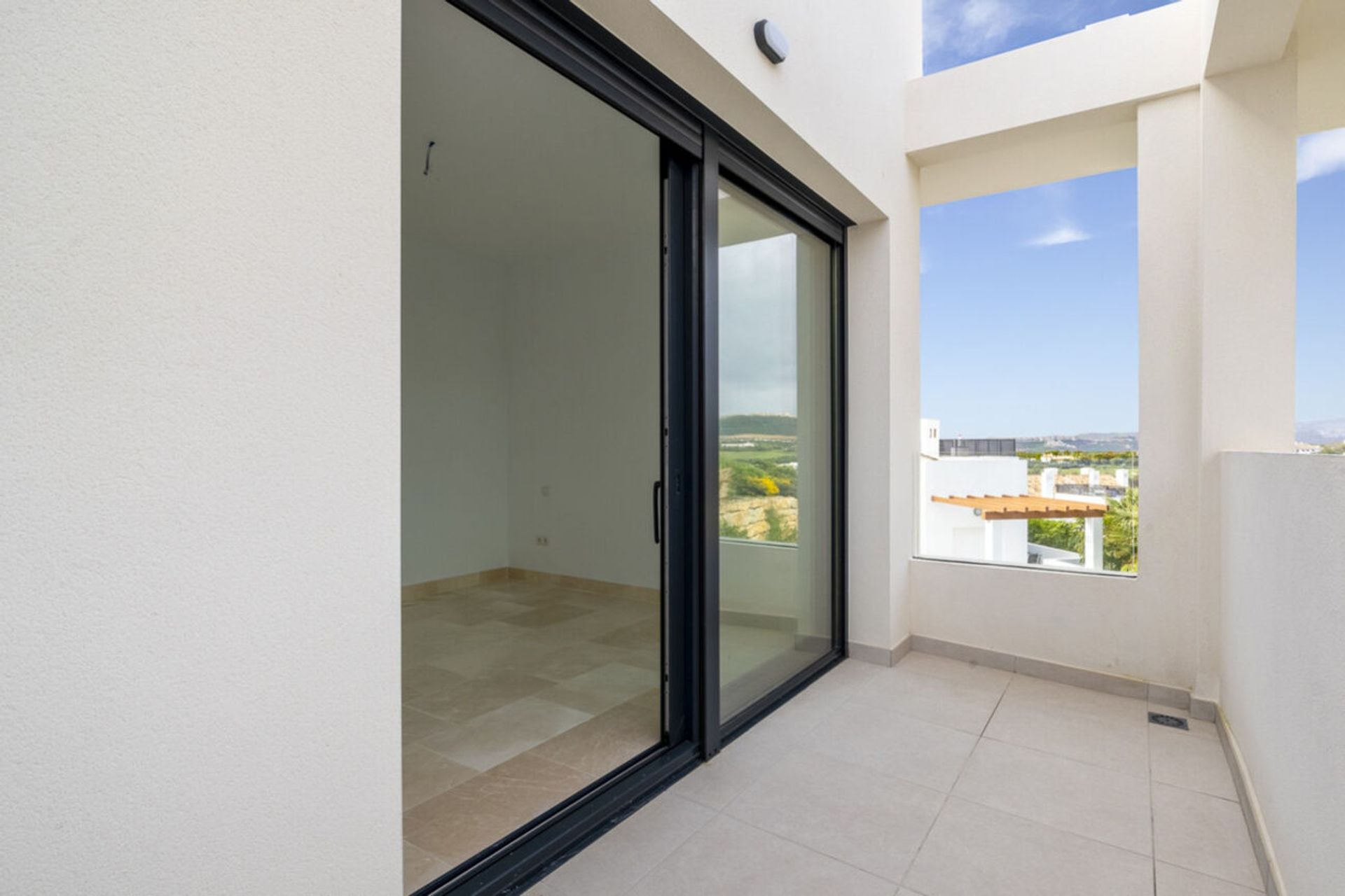 Condominium dans Casares, Andalucía 11351136