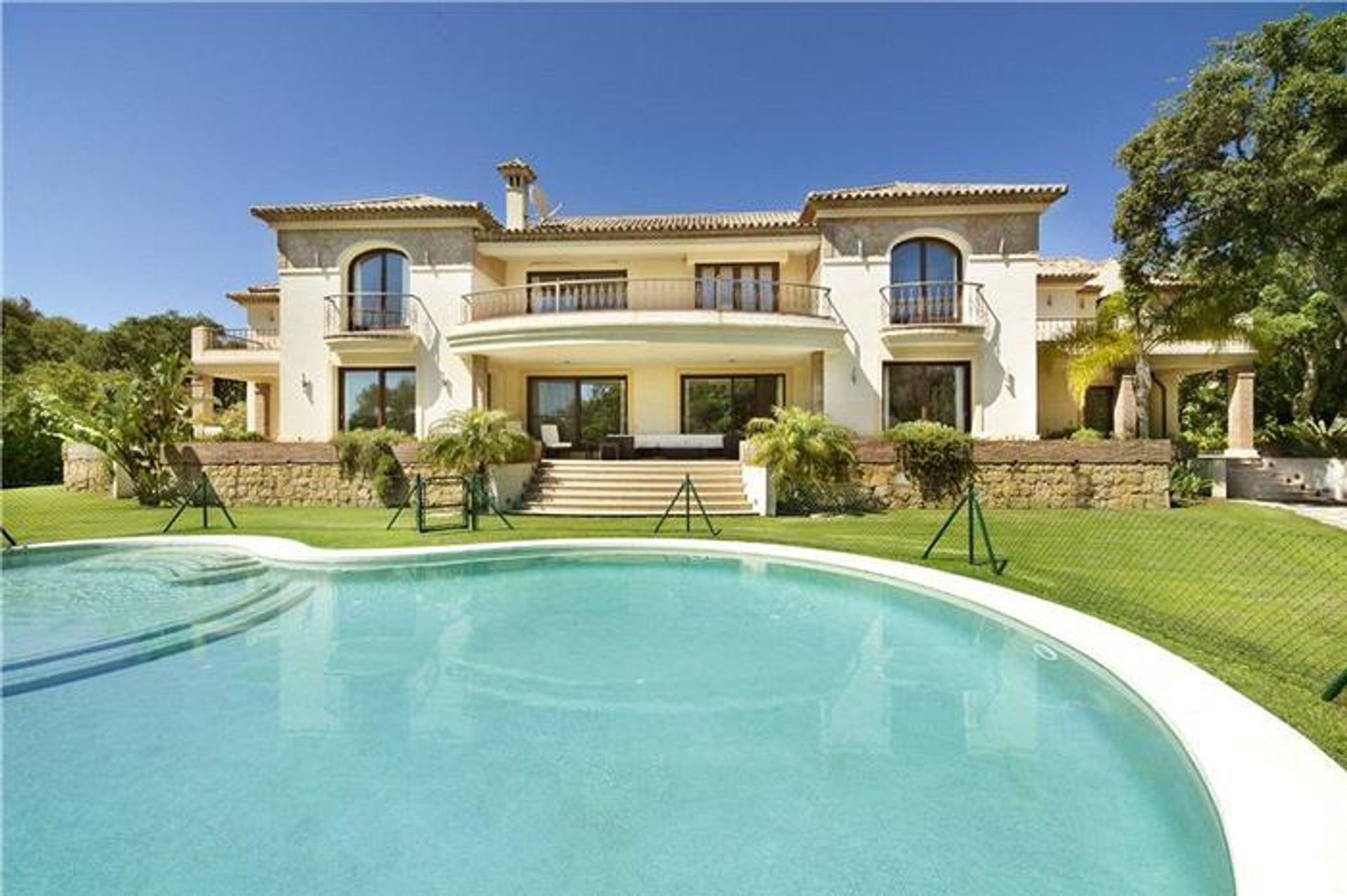 House in Guadiaro, Andalusia 11351584