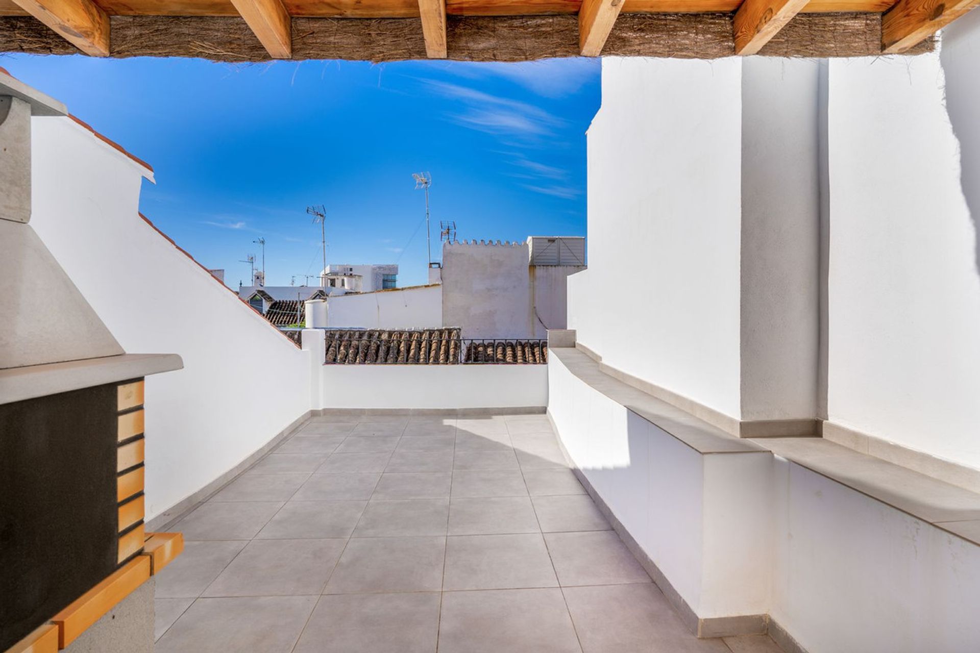 rumah dalam Estepona, Andalusia 11352087