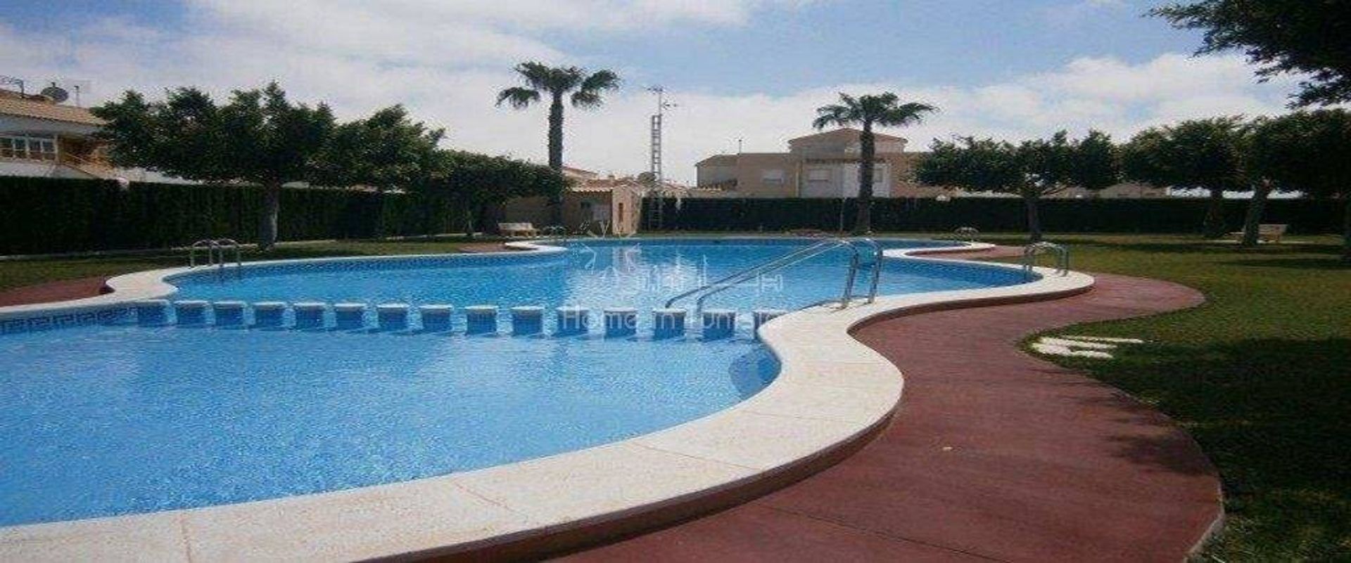 Osakehuoneisto sisään Torrevieja, Valencia 11353891