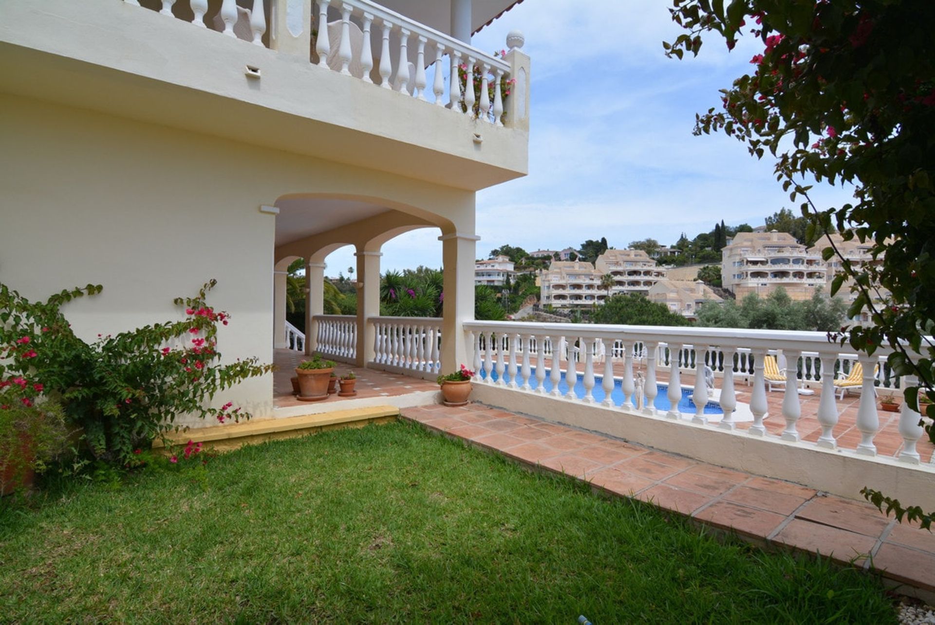 Haus im Marbella, Andalucía 11354318