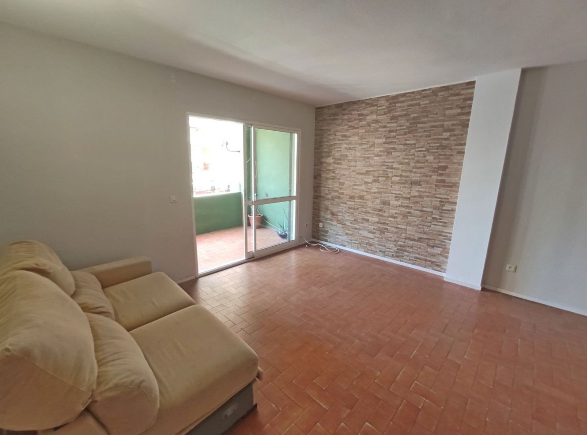 Osakehuoneisto sisään Fuengirola, Andalucía 11354321