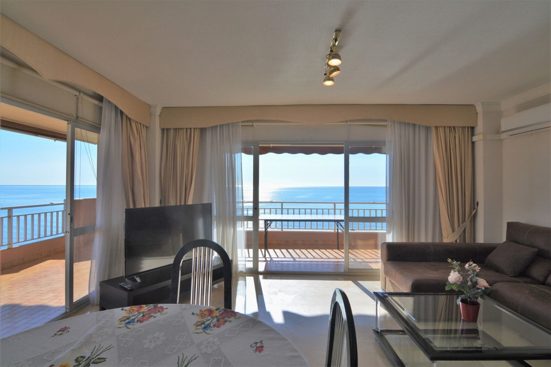 Квартира в Fuengirola, Andalucía 11354474