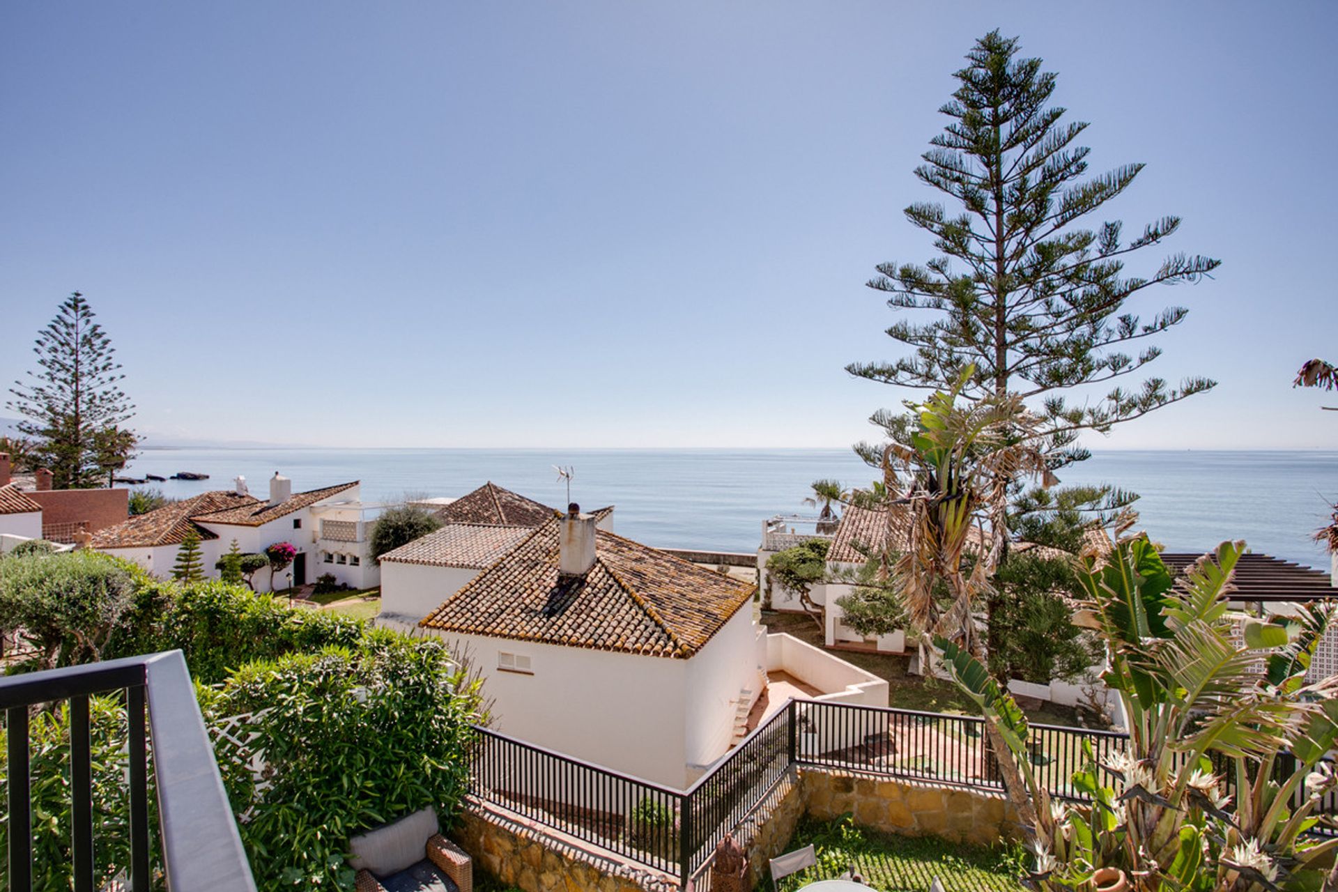 rumah dalam Estepona, Andalucía 11356354