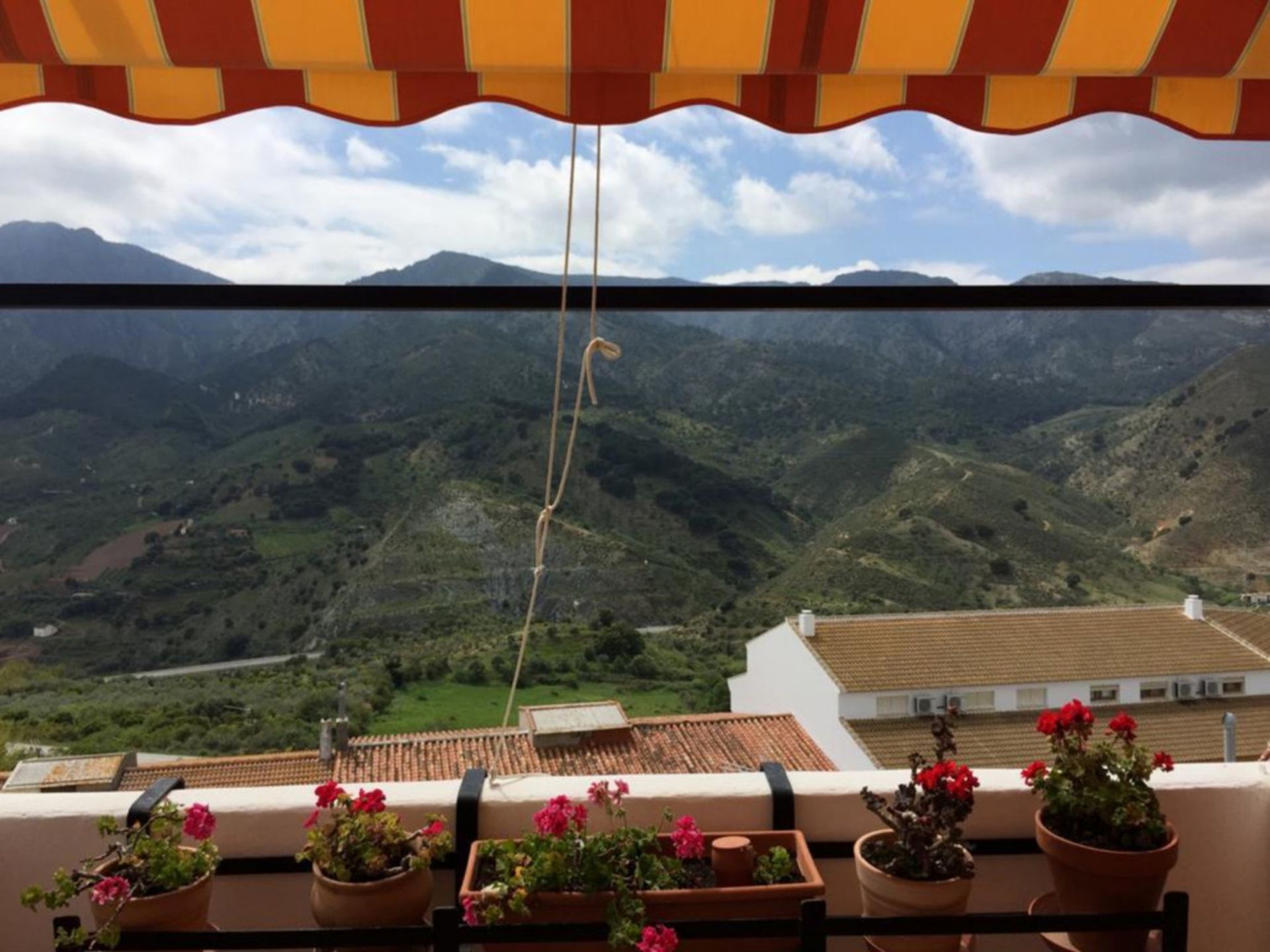 Casa nel Carratraca, Andalusia 11357092