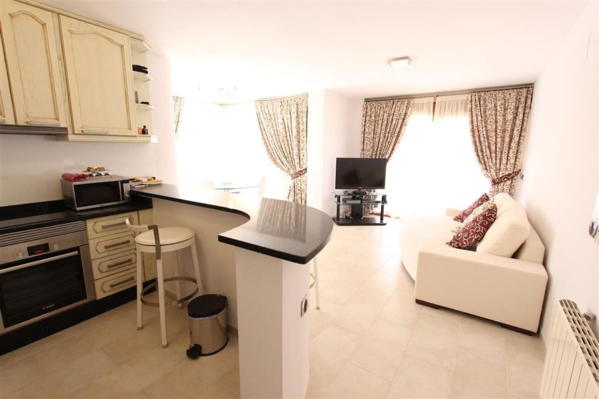 Condominium in Calpe, Comunidad Valenciana 11357333