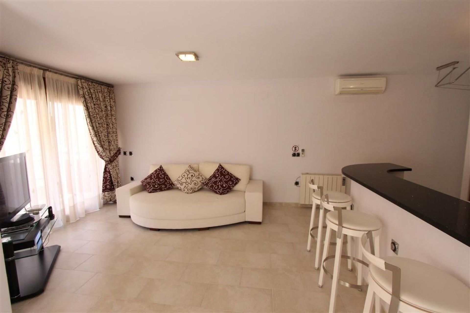 Condominium in Calpe, Comunidad Valenciana 11357333