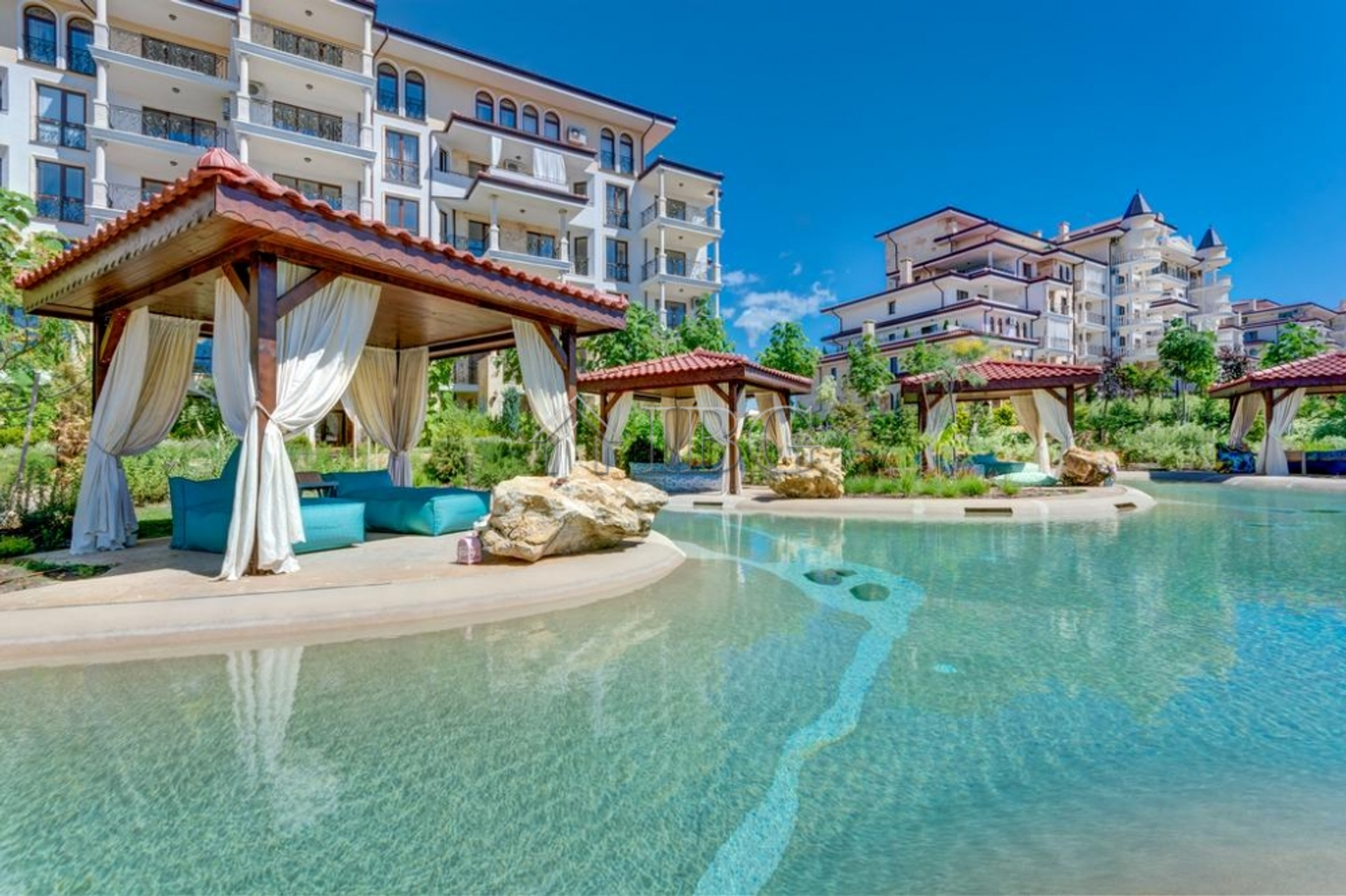 Condominium in Nessebar, Burgas 11358629