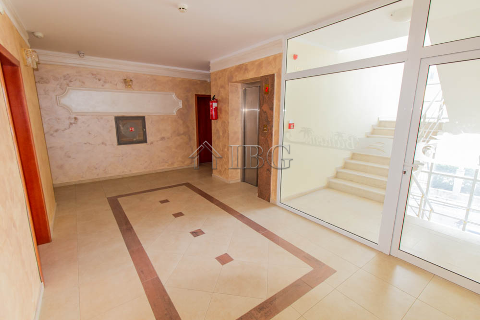 Condominium dans Sunny Beach, Burgas 11358675