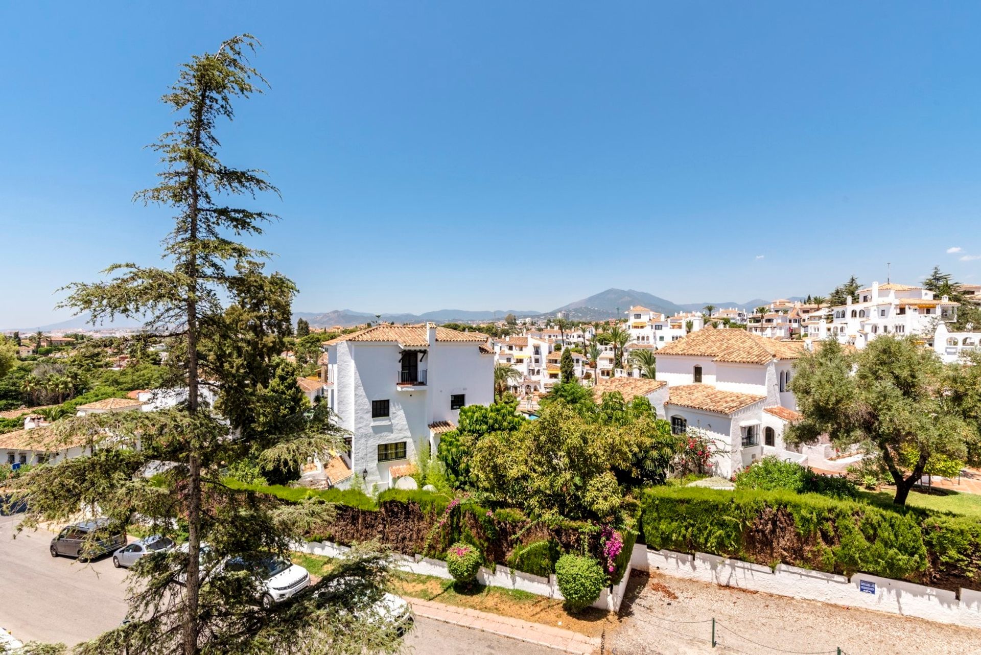 Квартира в Marbella, Andalucía 11359991