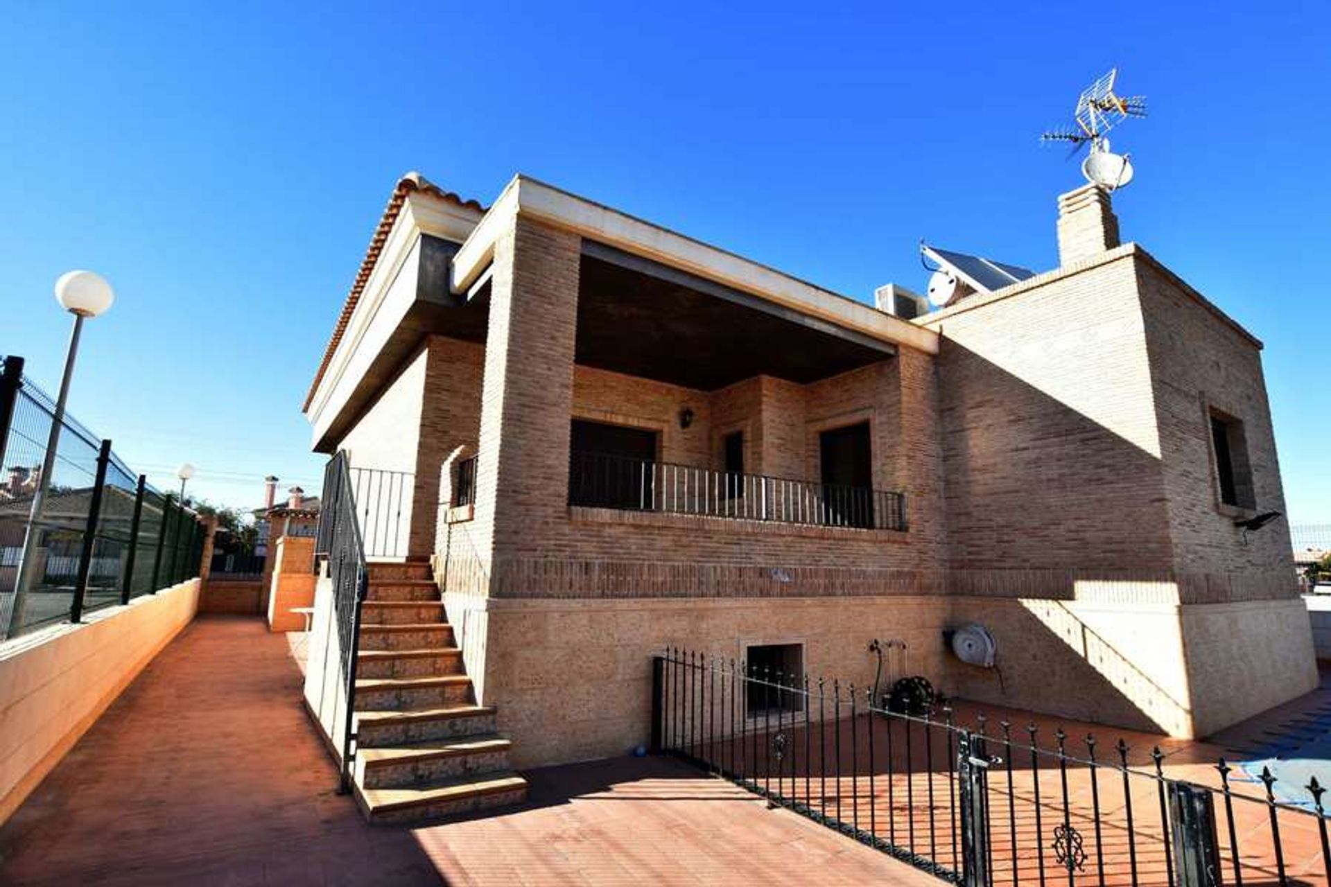 House in El Tocino, Valencia 11361759