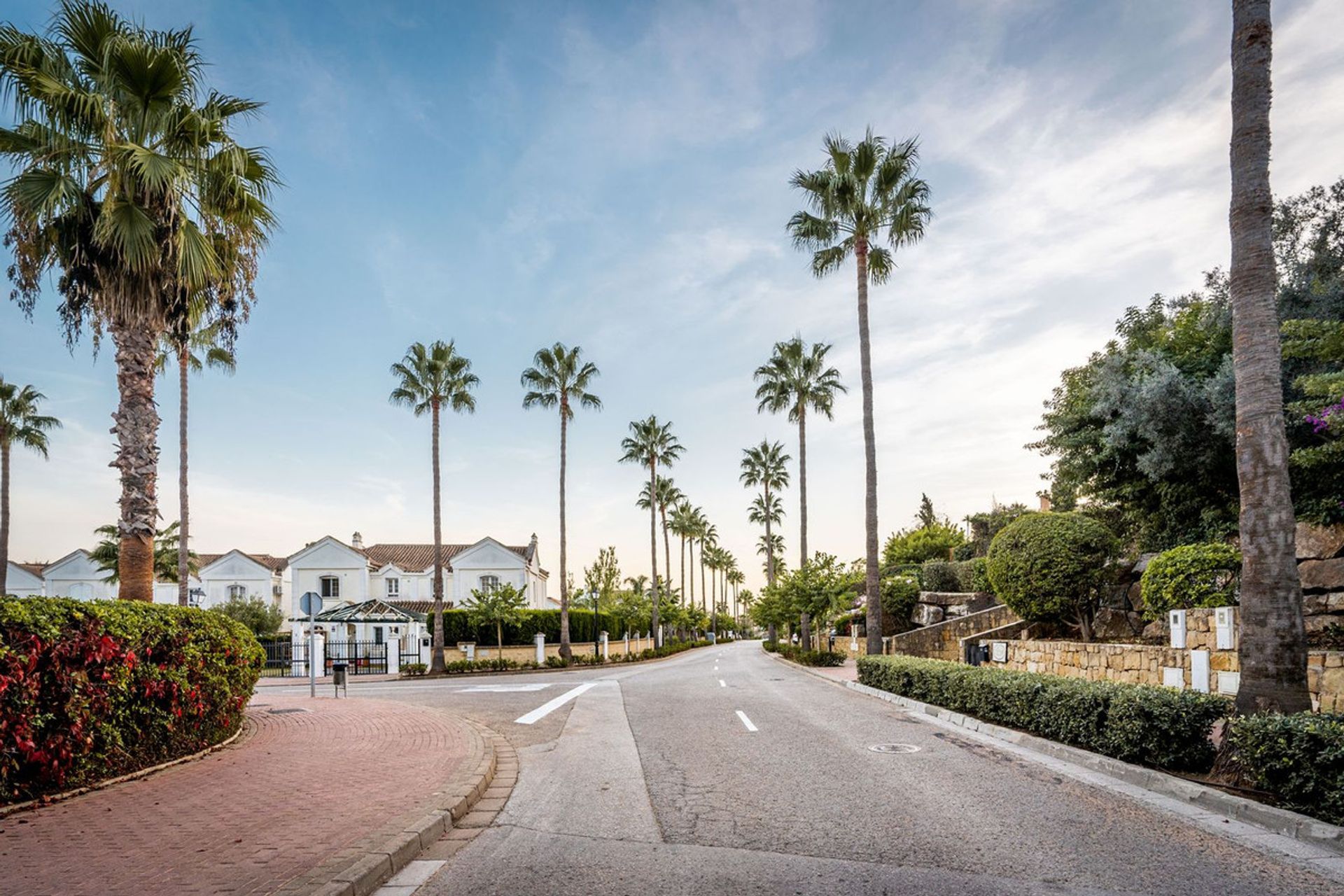 Condominium in La Alcaidesa, Andalusia 11364983