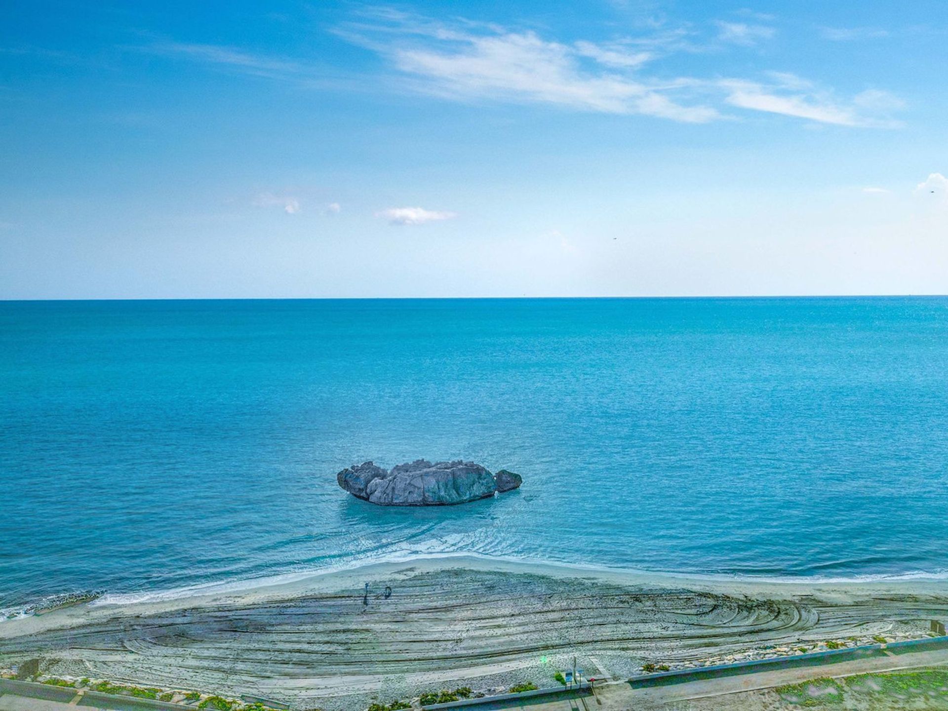 Condominium in Casares del Mar, Andalucía 11365798