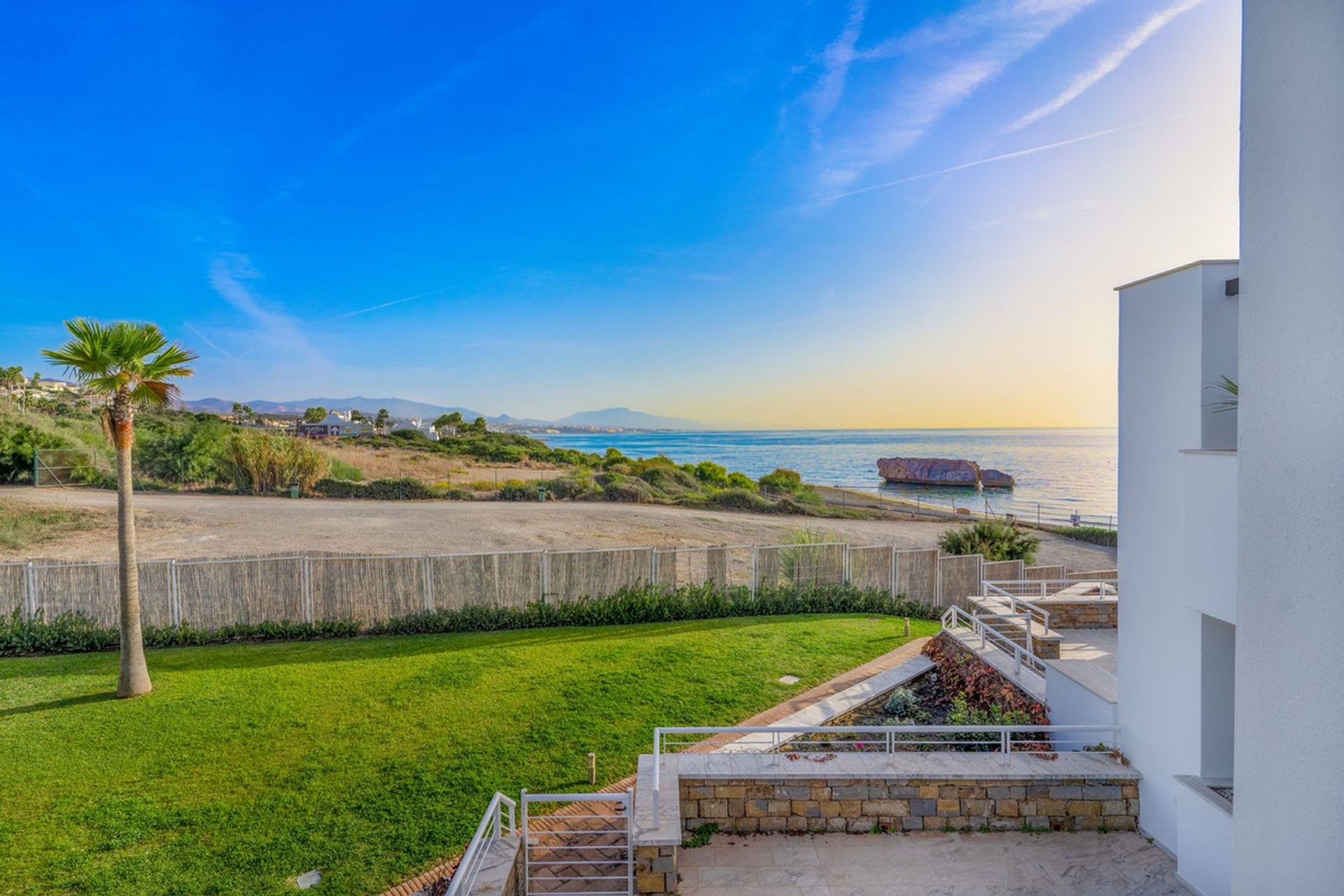 Condominium in Casares del Mar, Andalucía 11365798