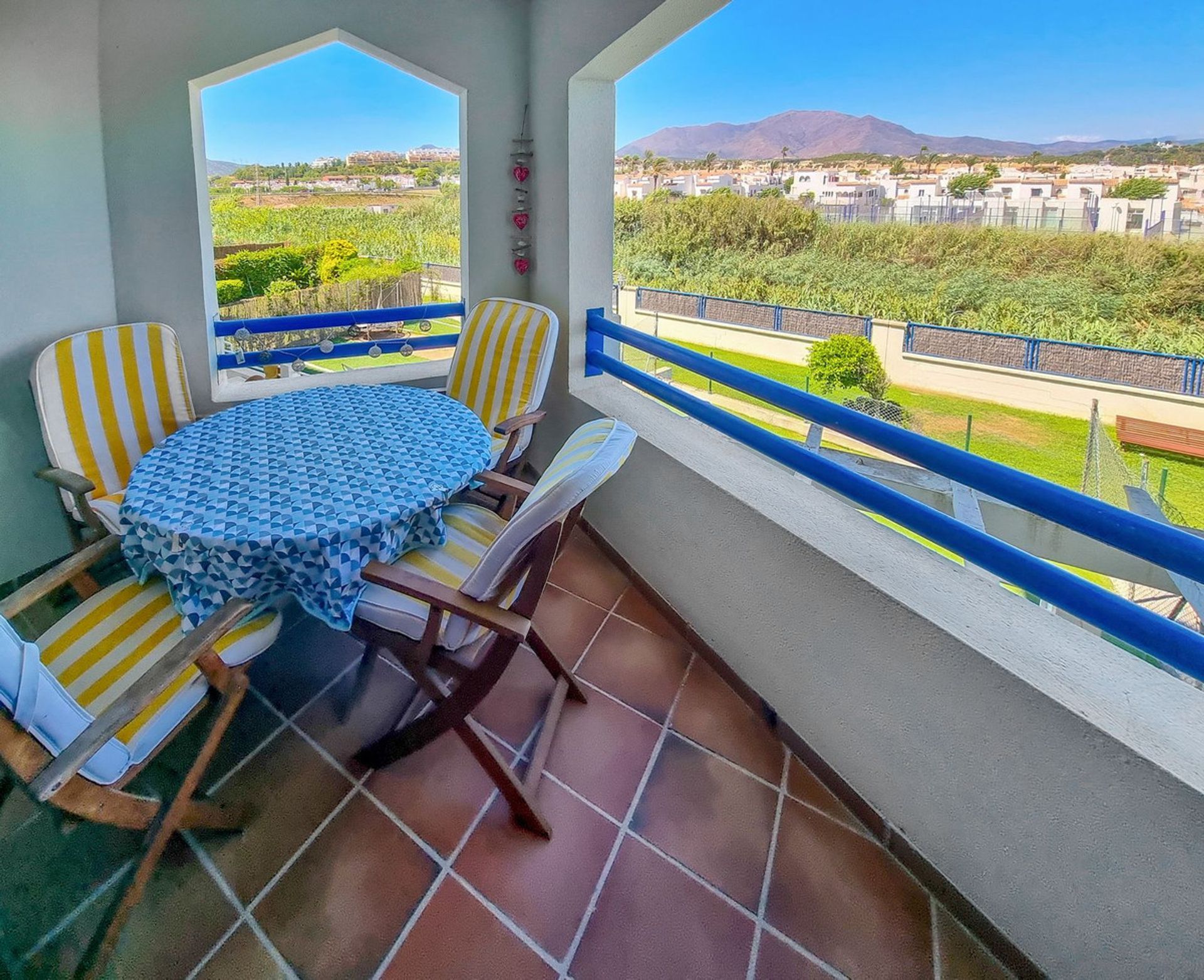 Condominium dans San Luis de Sabinillas, Andalucía 11365866