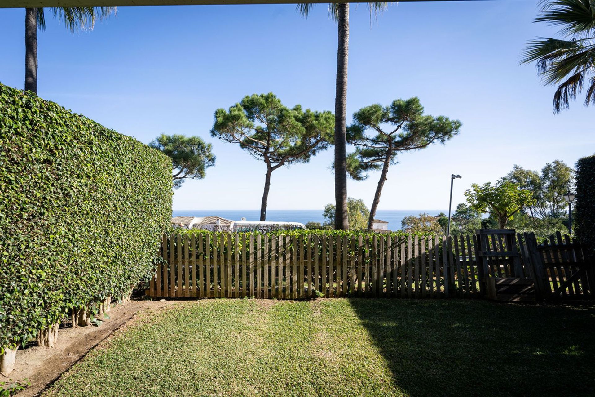 Condominium in Castillo de Sabinillas, Andalusia 11365905