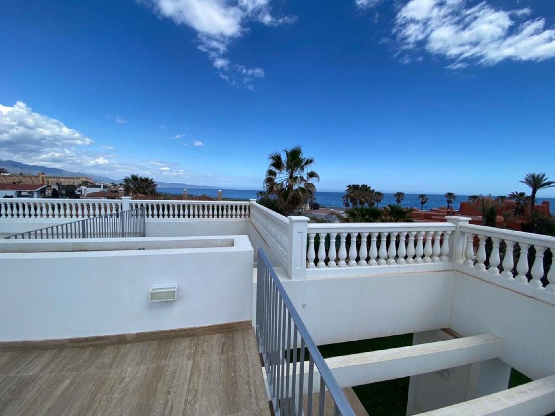 rumah dalam Estepona, Andalucía 11365953