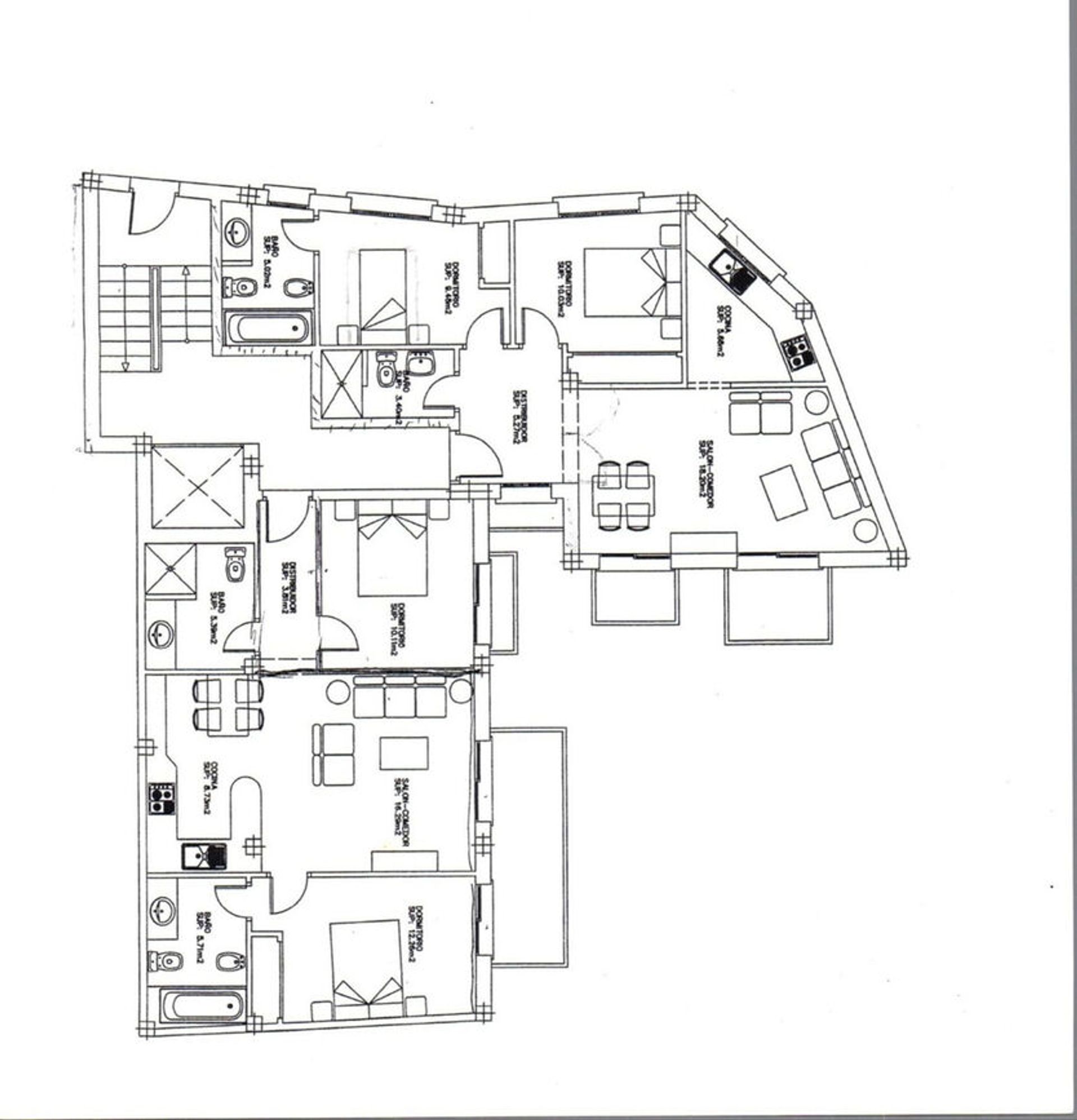 土地 在 Tolox, Andalucía 11366029