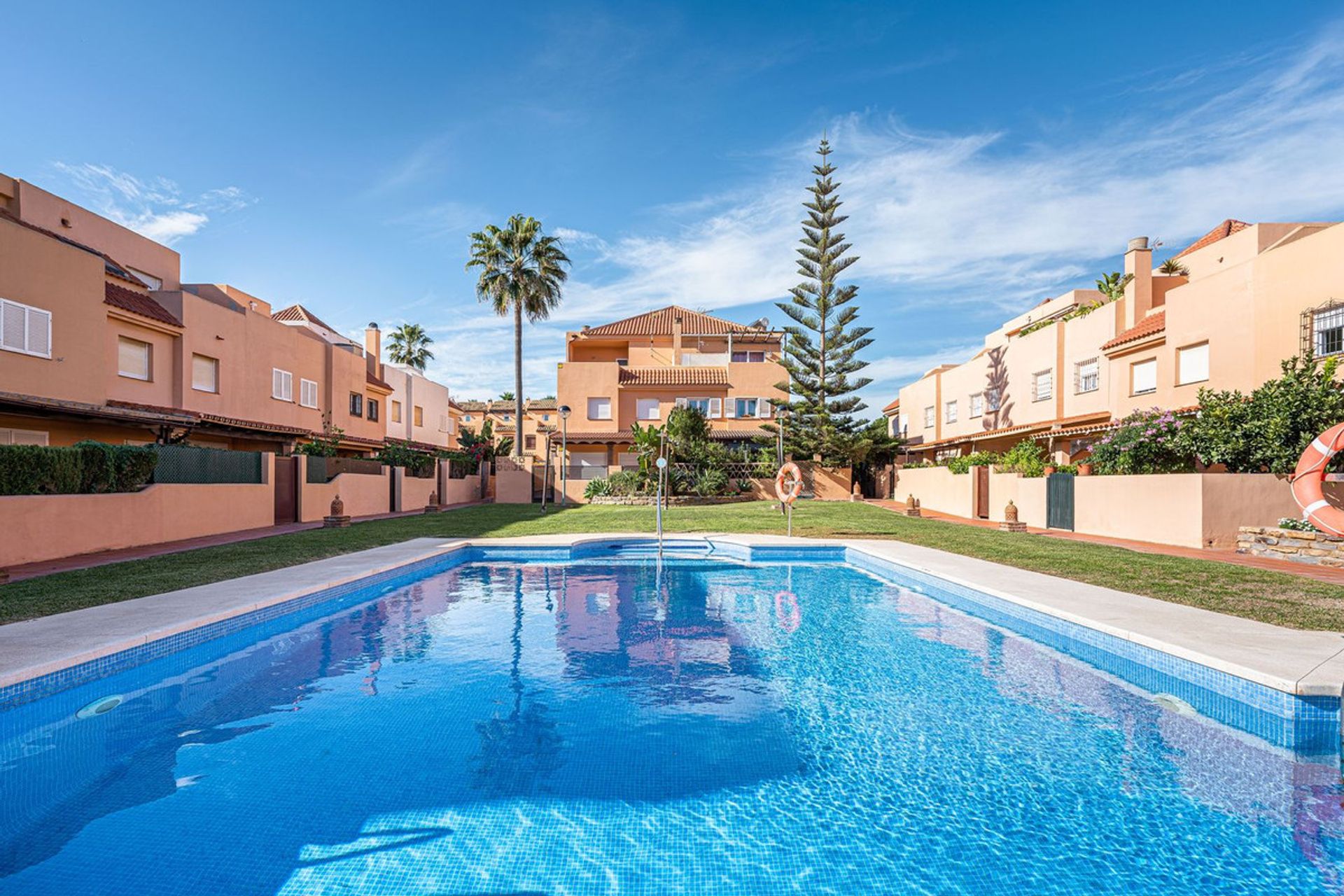 casa en San Luis de Sabinillas, Andalucía 11366230