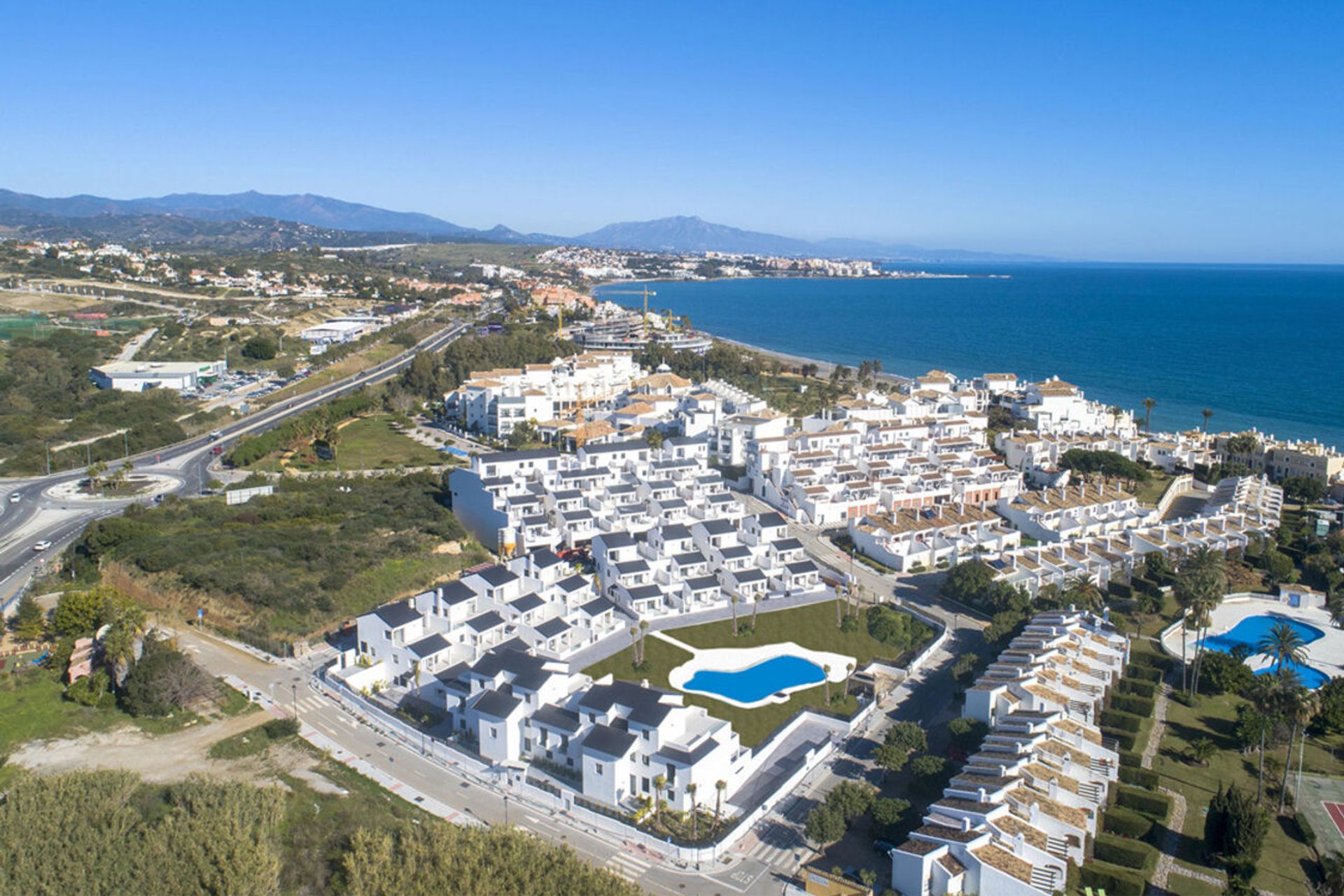 Condominium dans Estepona, Andalousie 11366865