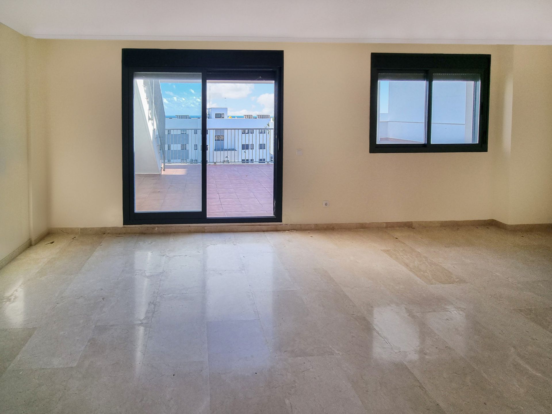 Condominio en Casares, Andalusia 11367412