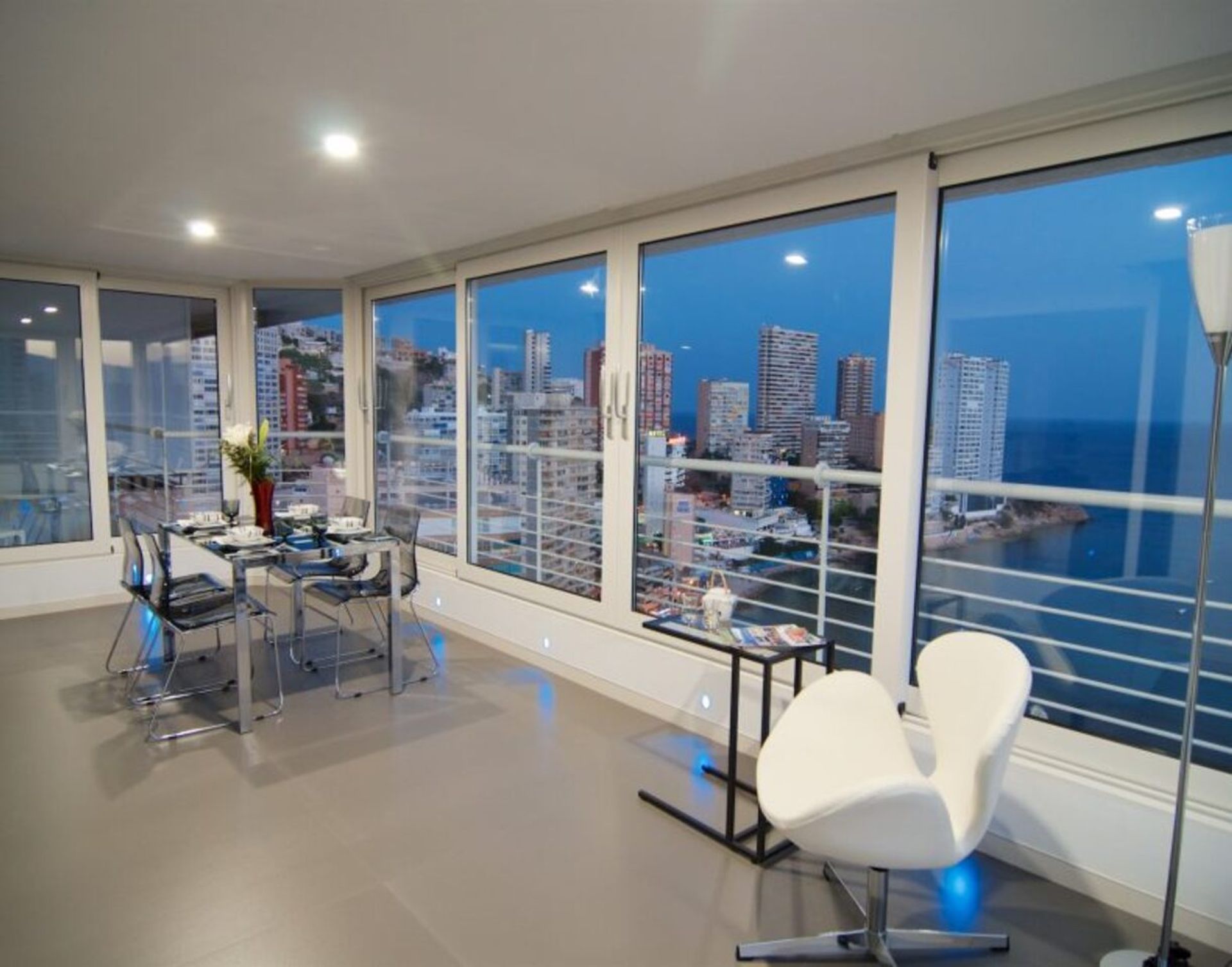 Condominium in Benidorm, Comunidad Valenciana 11368613