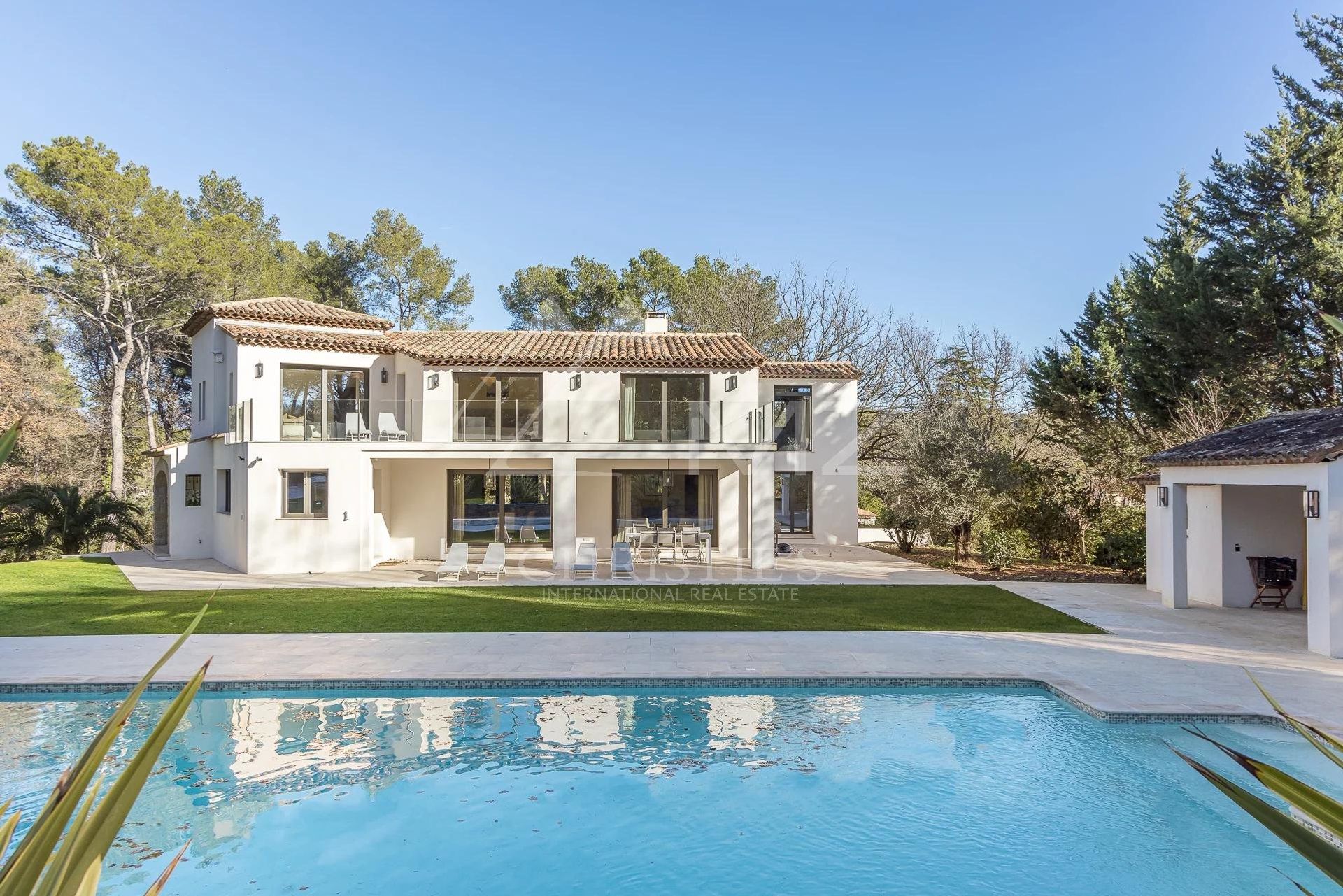 rumah dalam Mougins, Provence-Alpes-Côte d'Azur 11370407