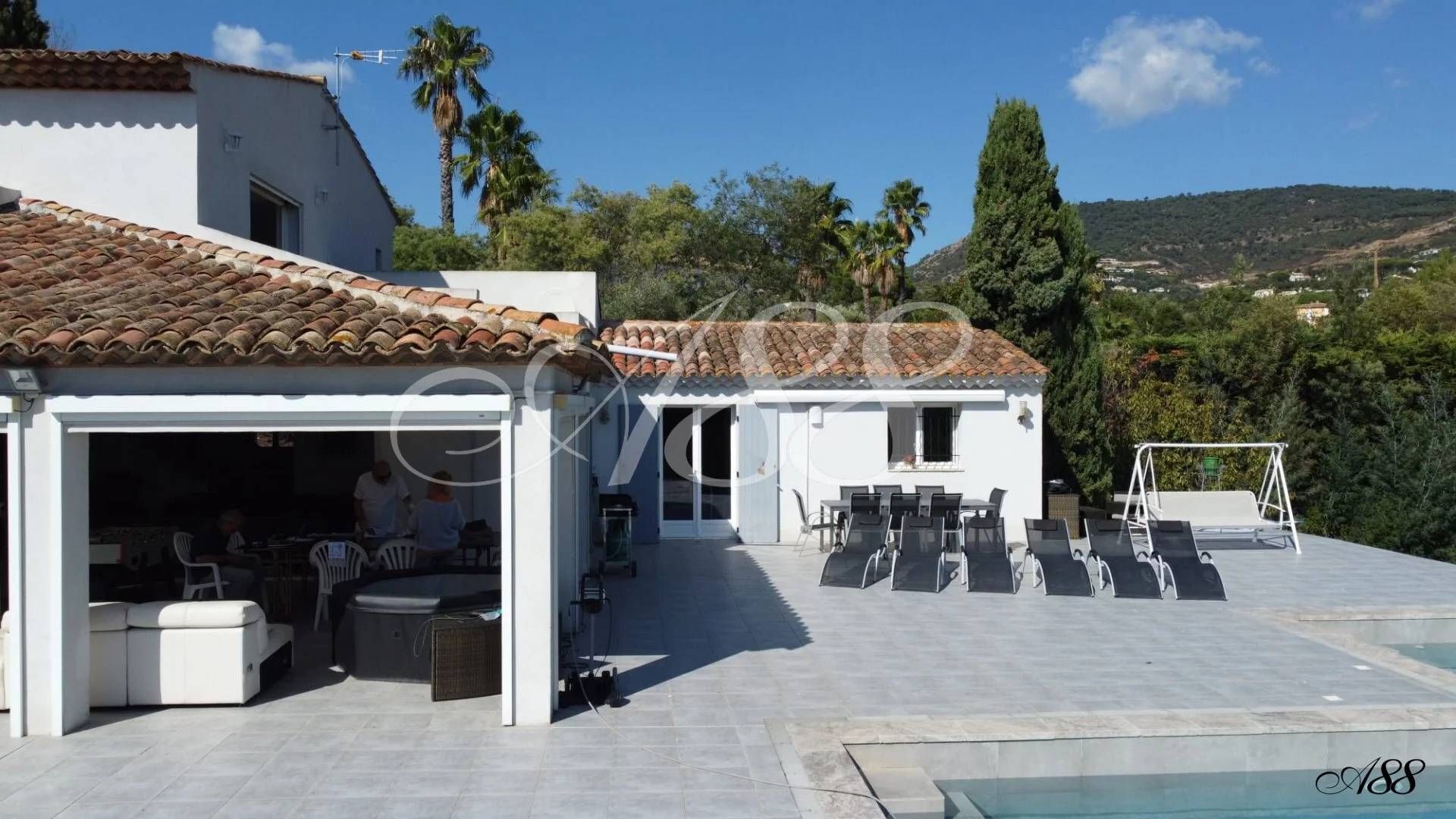 casa en Grimaud, Provence-Alpes-Côte d'Azur 11370427