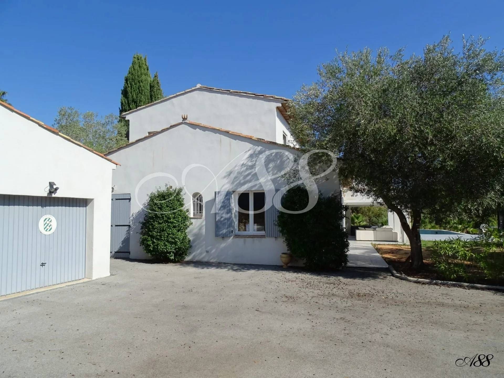 casa en Grimaud, Provence-Alpes-Côte d'Azur 11370427