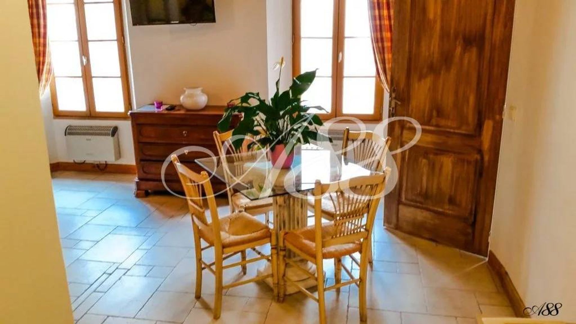 Hus i La Garde-Freinet, Provence-Alpes-Cote d'Azur 11370431