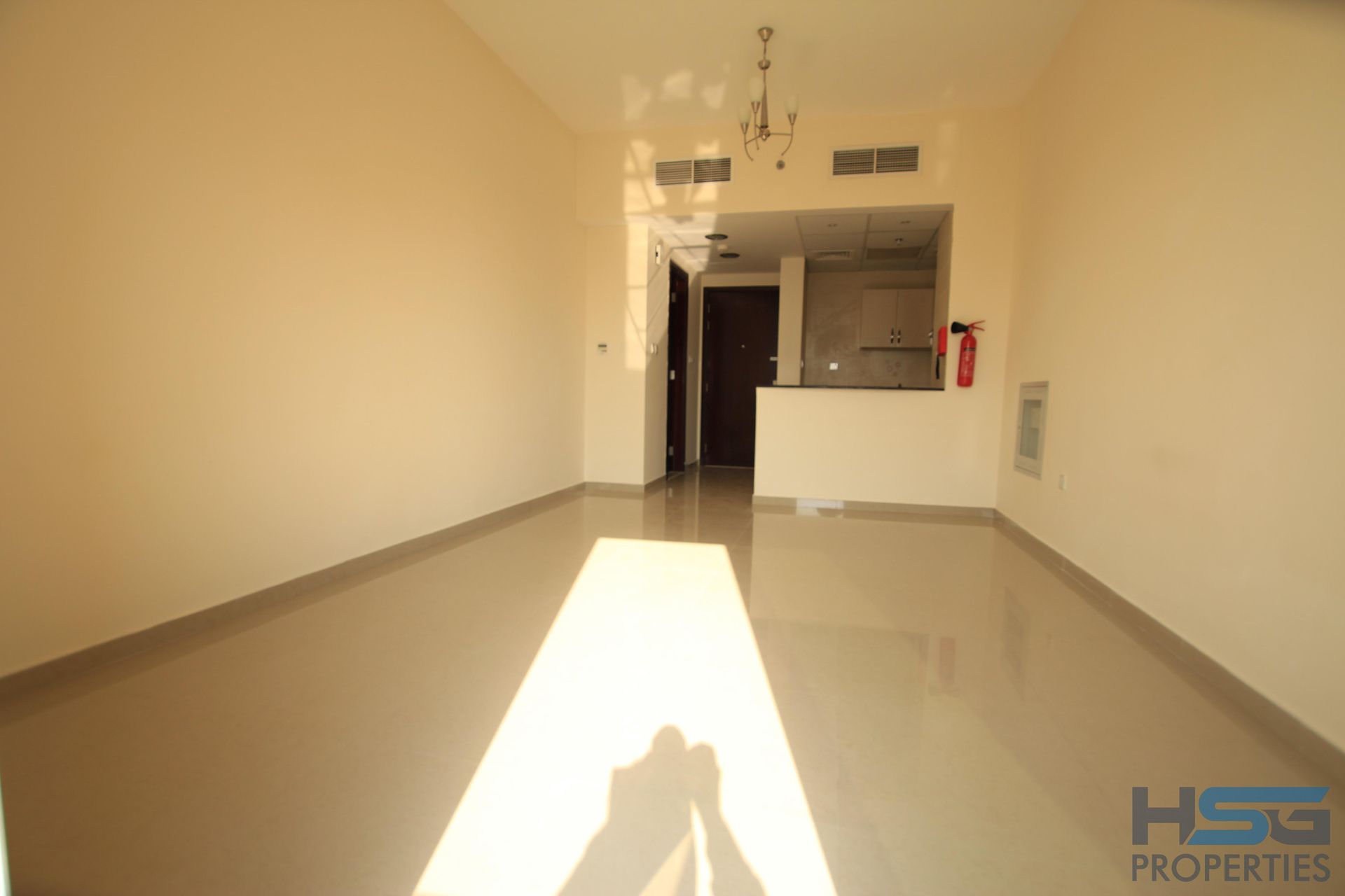 Condominium in Warisaan, Dubayy 11370570