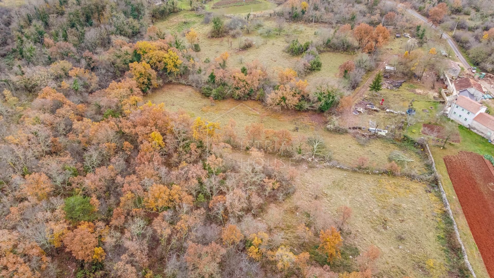 Land im Grožnjan, Istarska Zupanija 11370991