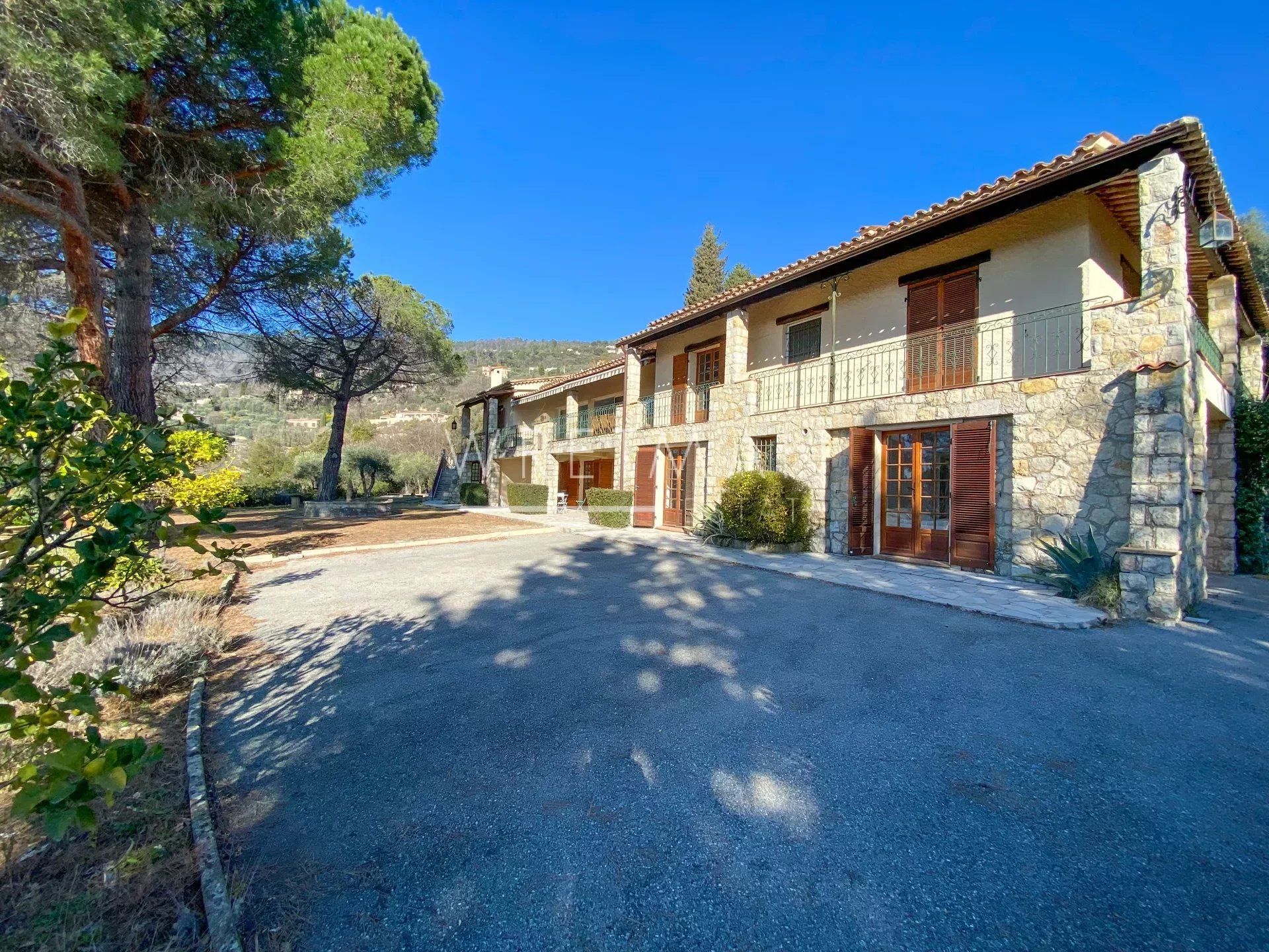 Rumah di Cabris, Provence-Alpes-Cote d'Azur 11371152