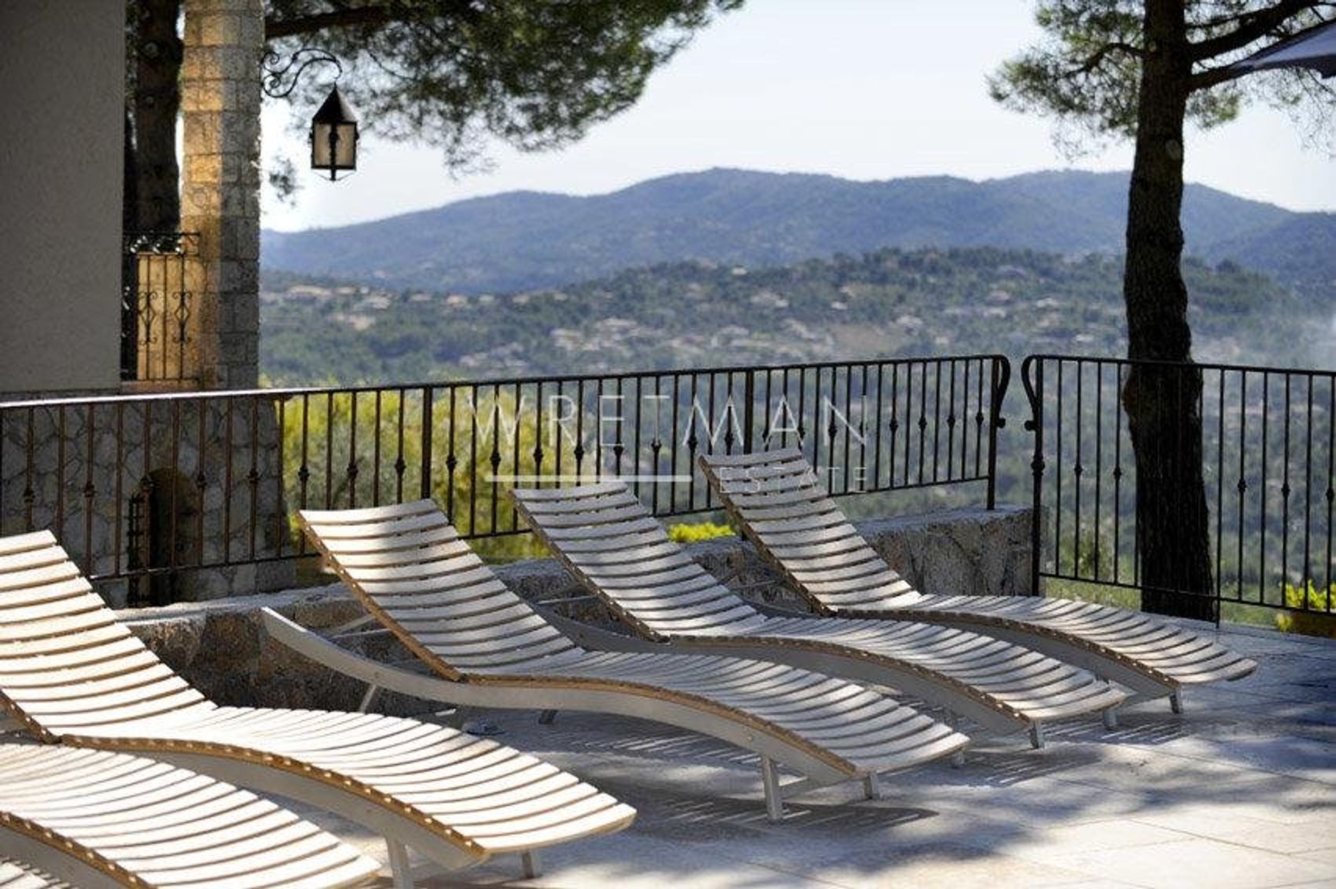 Rumah di Cabris, Provence-Alpes-Cote d'Azur 11371152