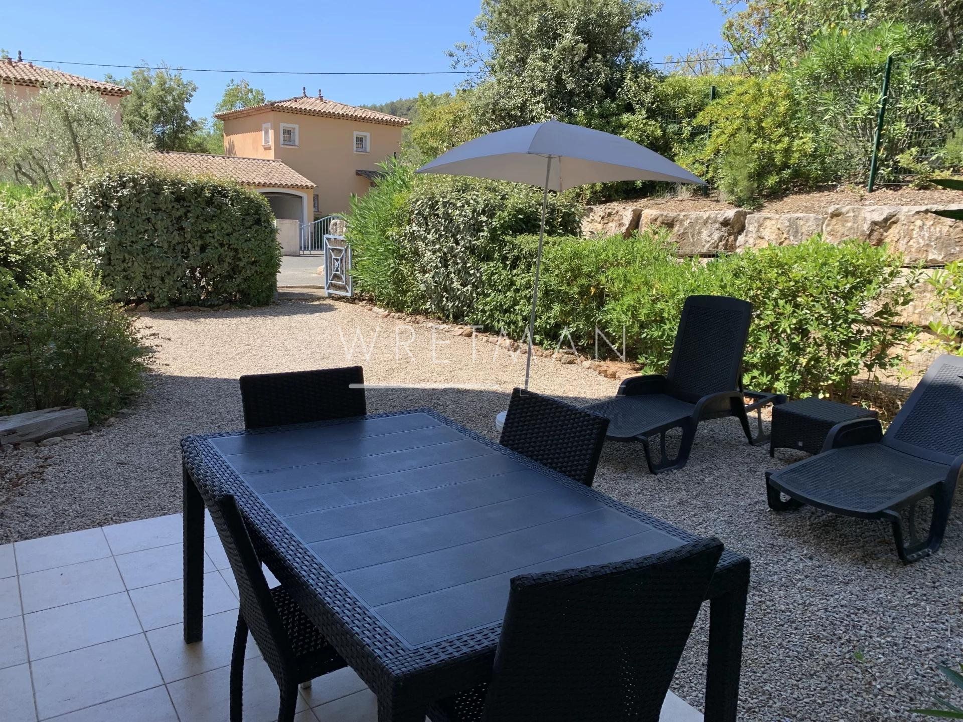 Condominio en Callian, Provence-Alpes-Cote d'Azur 11371195