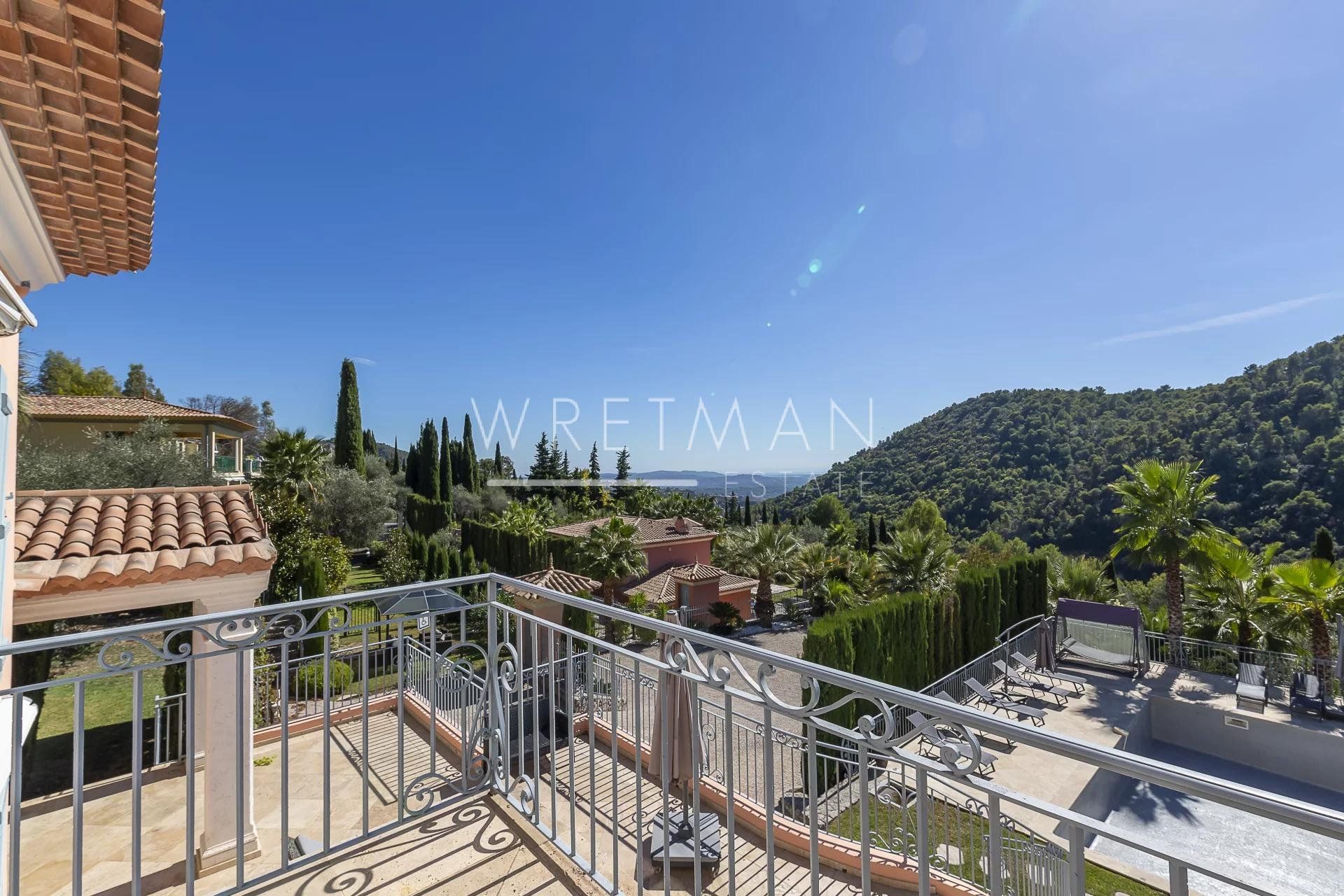 Rumah di Le Plan-de-Grasse, Provence-Alpes-Cote d'Azur 11371361