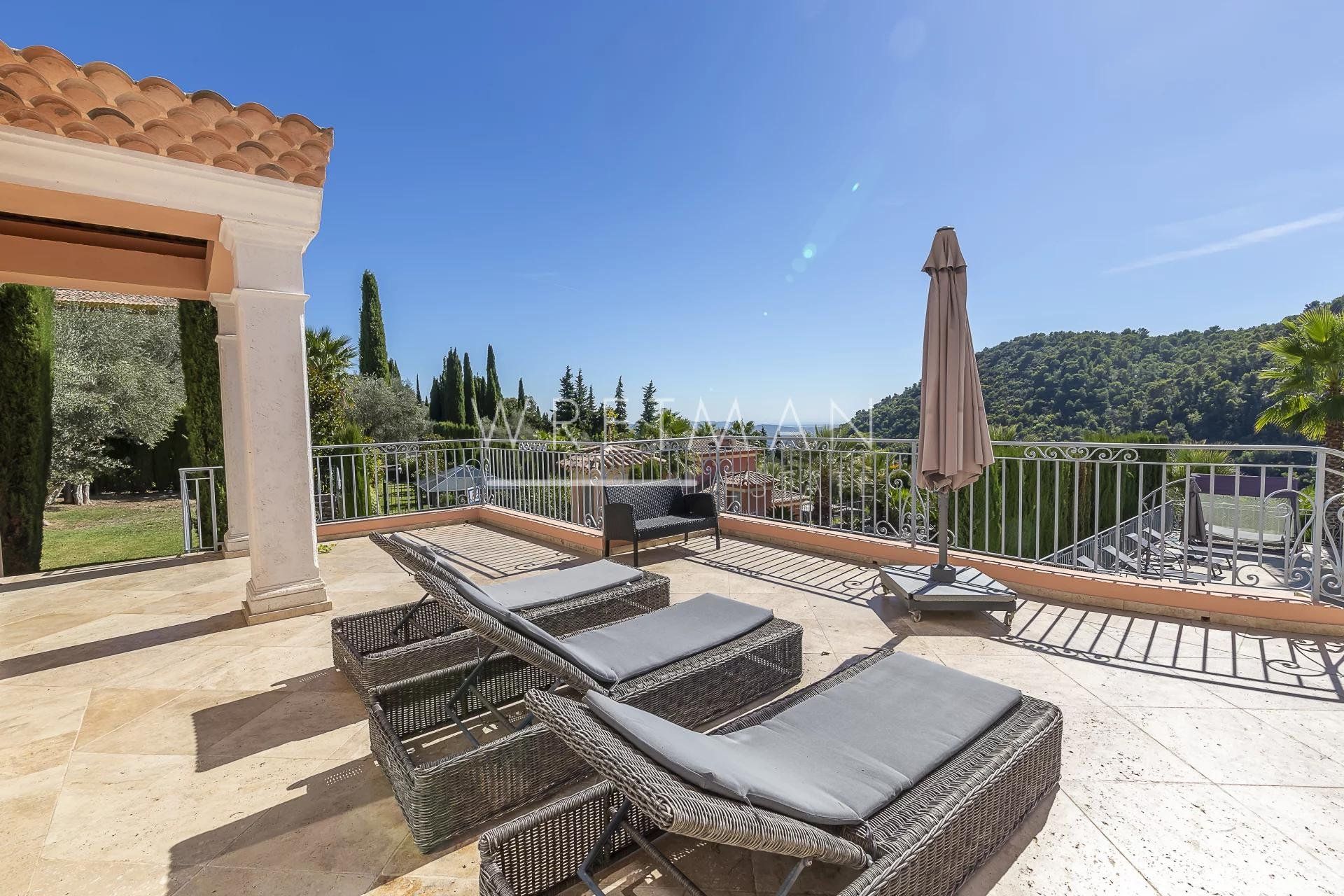 بيت في Le Plan-de-Grasse, Provence-Alpes-Cote d'Azur 11371361