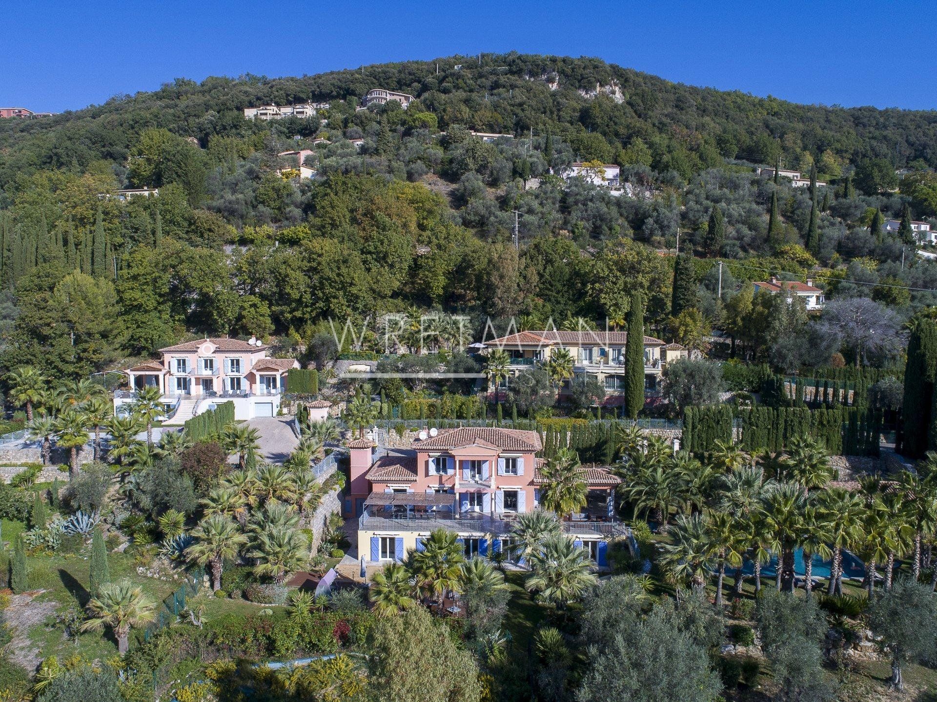 жилой дом в Le Plan-de-Grasse, Provence-Alpes-Cote d'Azur 11371361