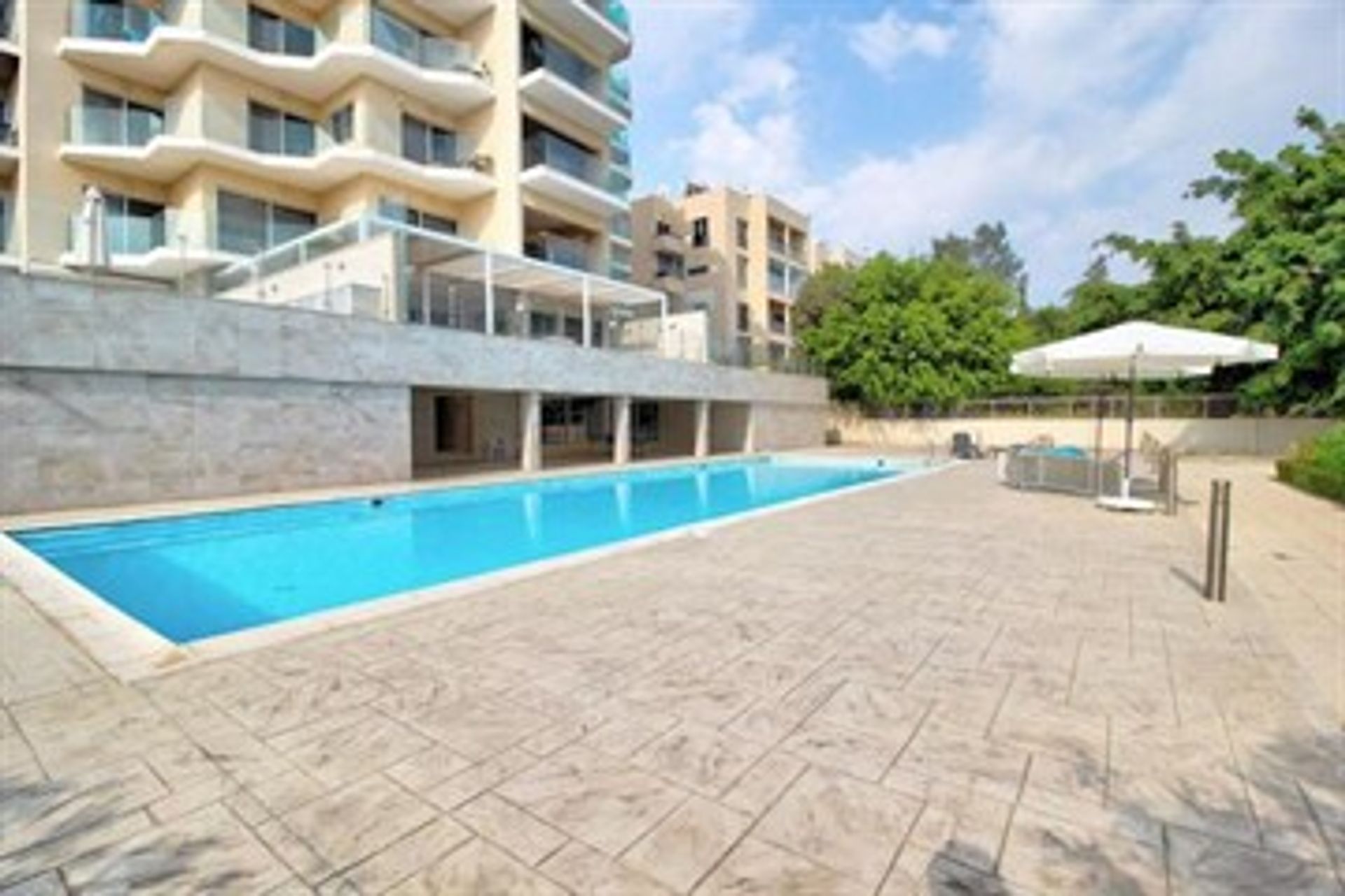 Osakehuoneisto sisään Germasogeia, Limassol 11376335