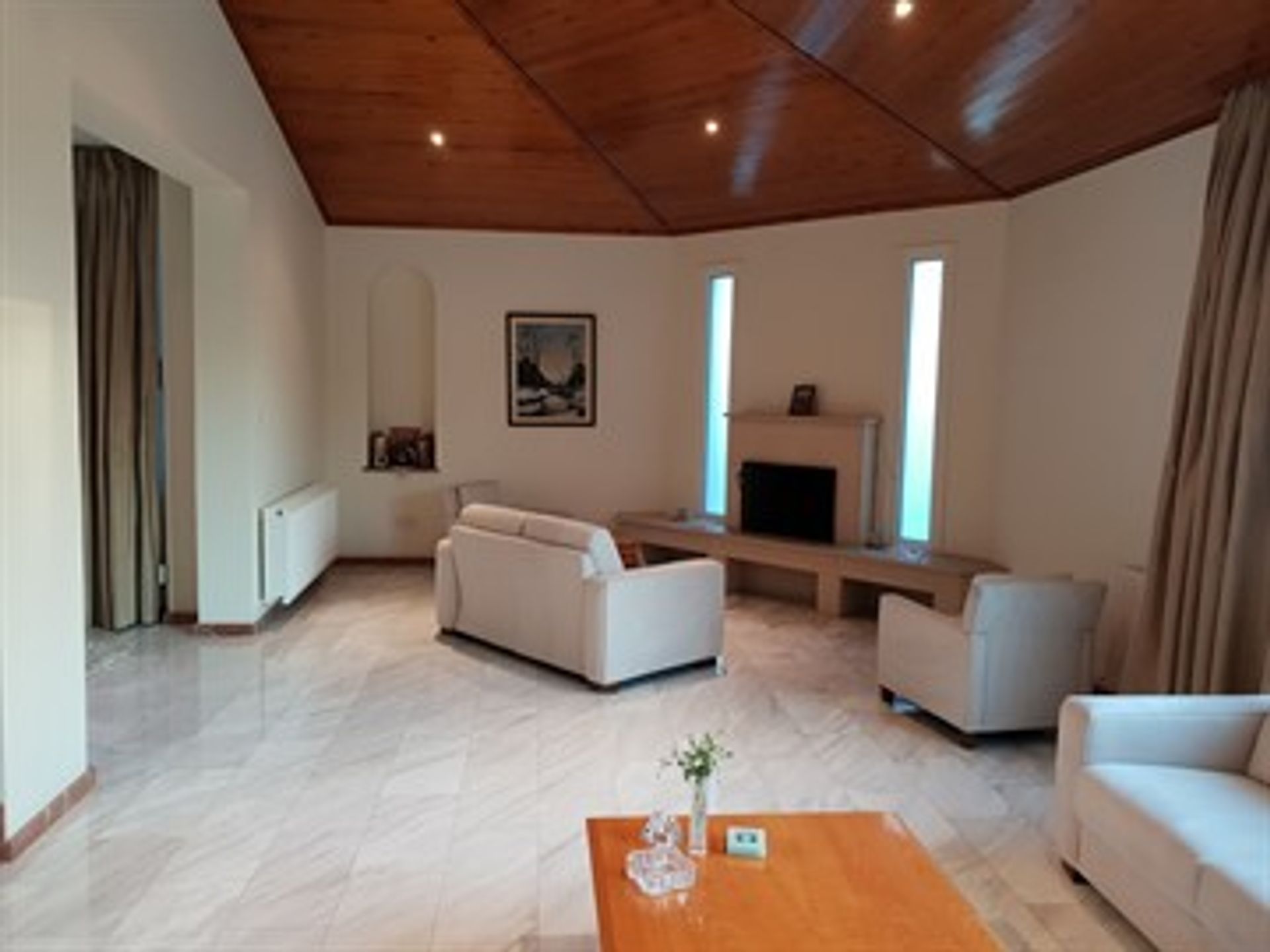 Talo sisään Strovolos, Nicosia 11376408