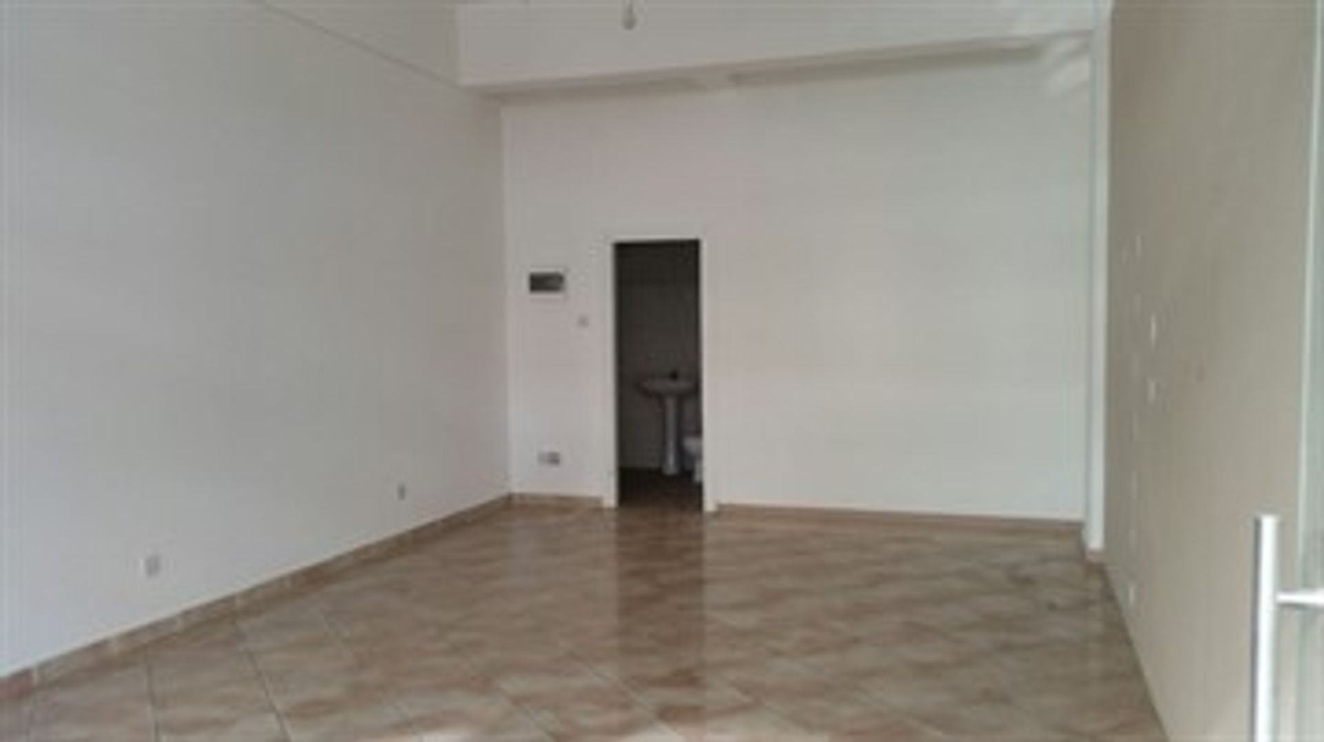 Retail in Nicosia, Lefkosia 11377343