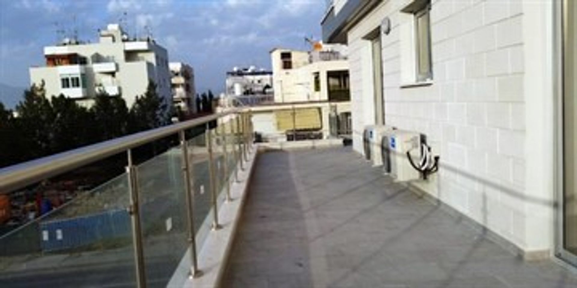 Oficina en Nicosia, Nicosia 11377548