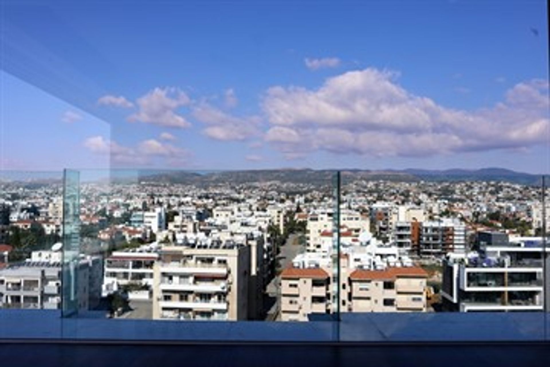 Condominium in Germasogeia, Limassol 11377736