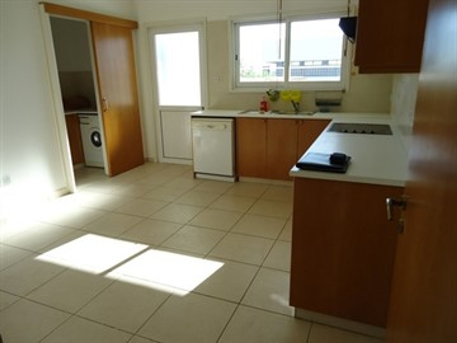 Condominium in Nicosia, Lefkosia 11378272