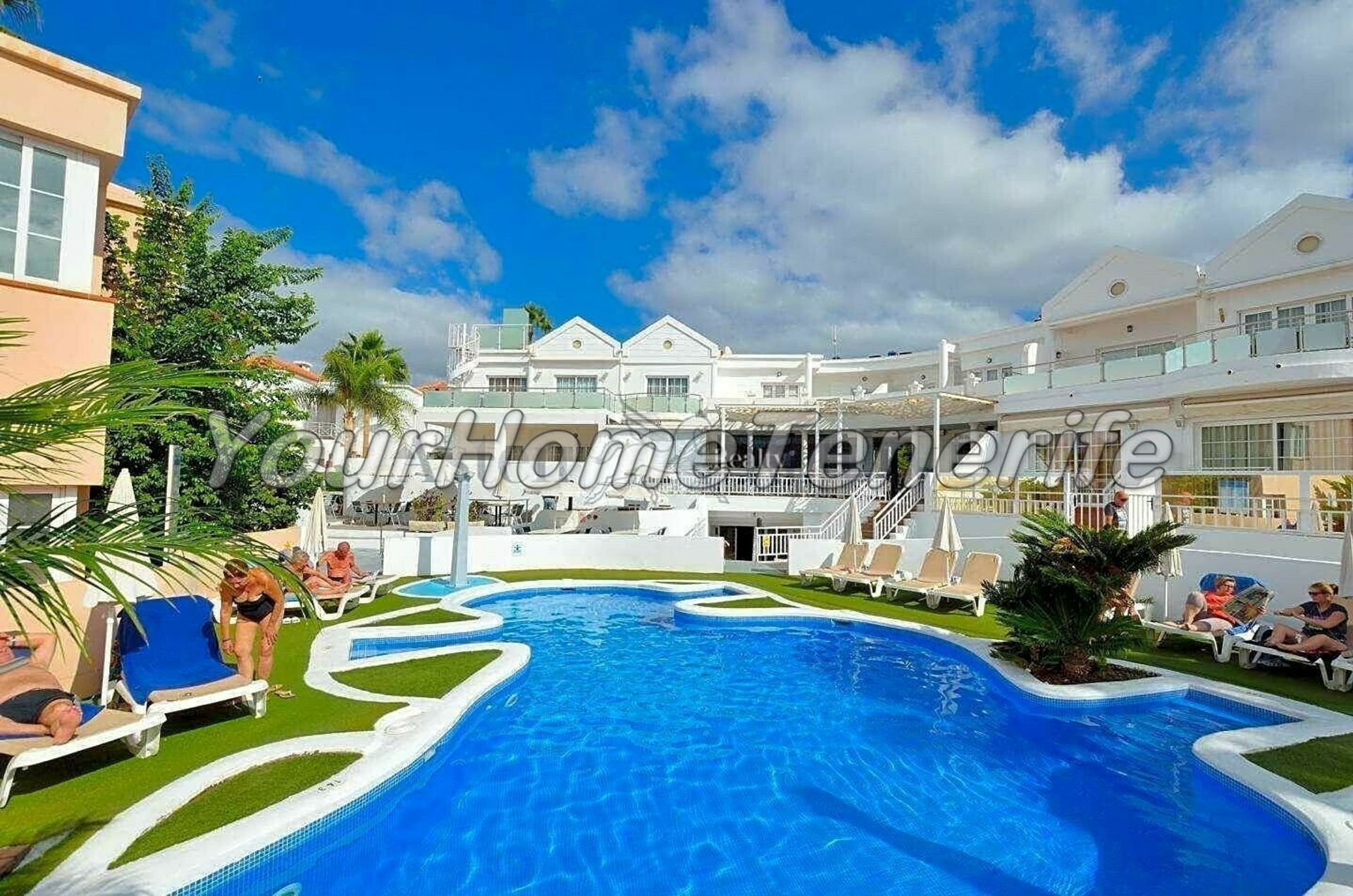 Condominium in Adeje, Canary Islands 11378946