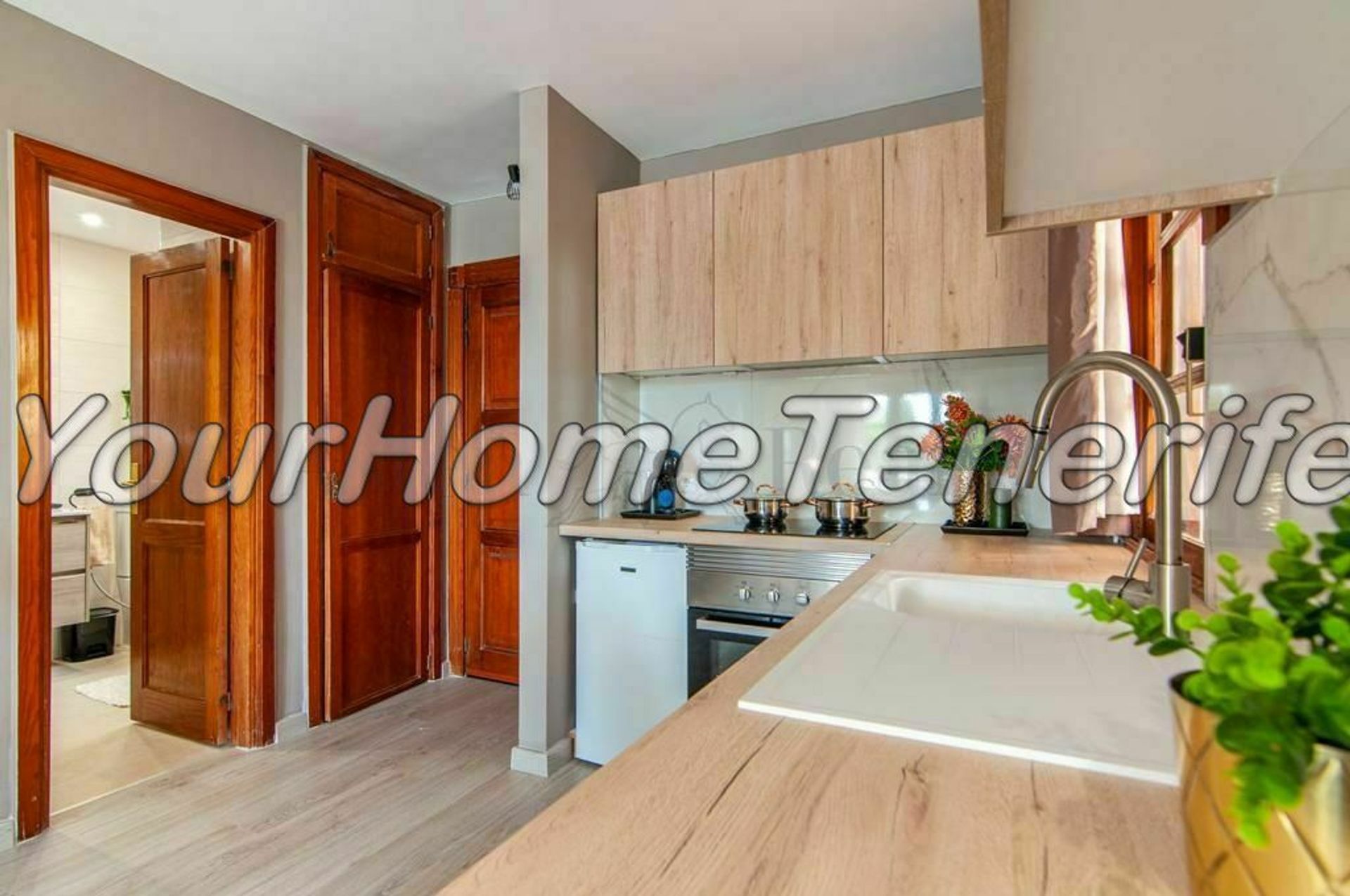 Condominium in Adeje, Canary Islands 11378953