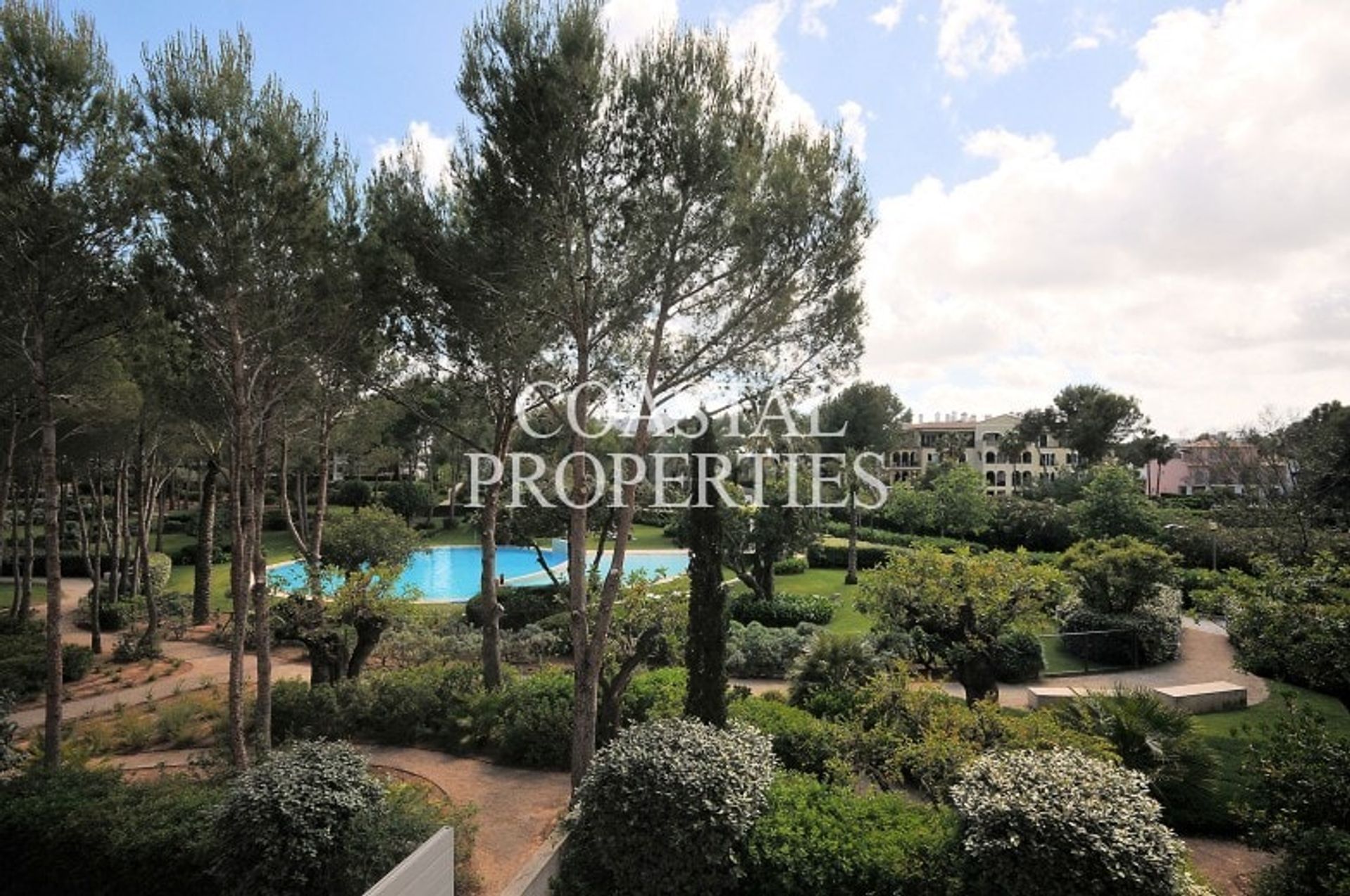 Condominium in La Bonanova, Balearic Islands 11380888