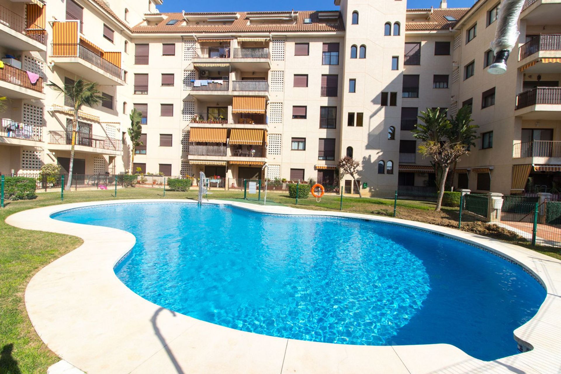 Condominium in San Luis de Sabinillas, Andalusië 11383963