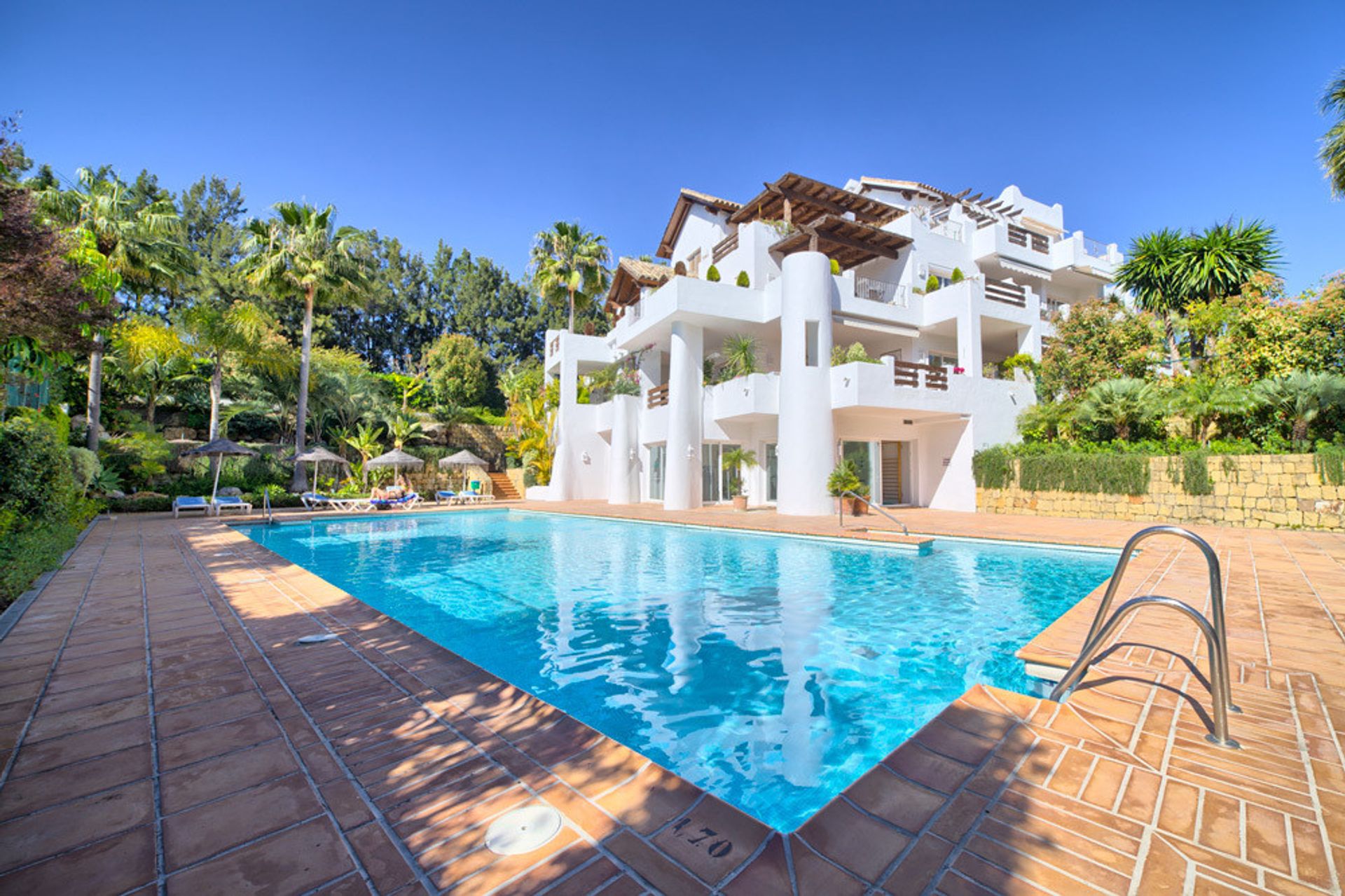 Condominio nel Estepona, Andalucía 11385321