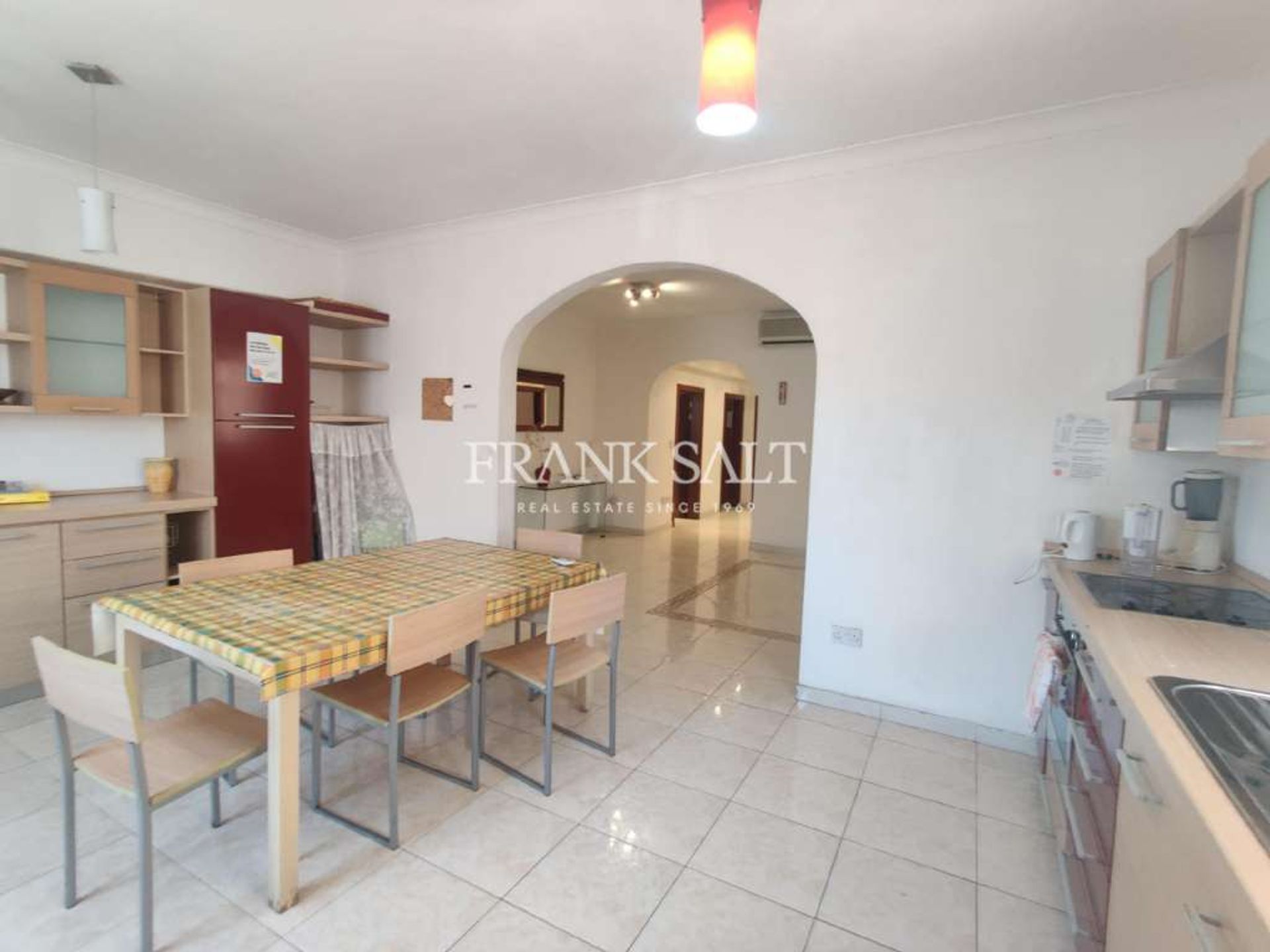 Condominium in Sliema,  11385497